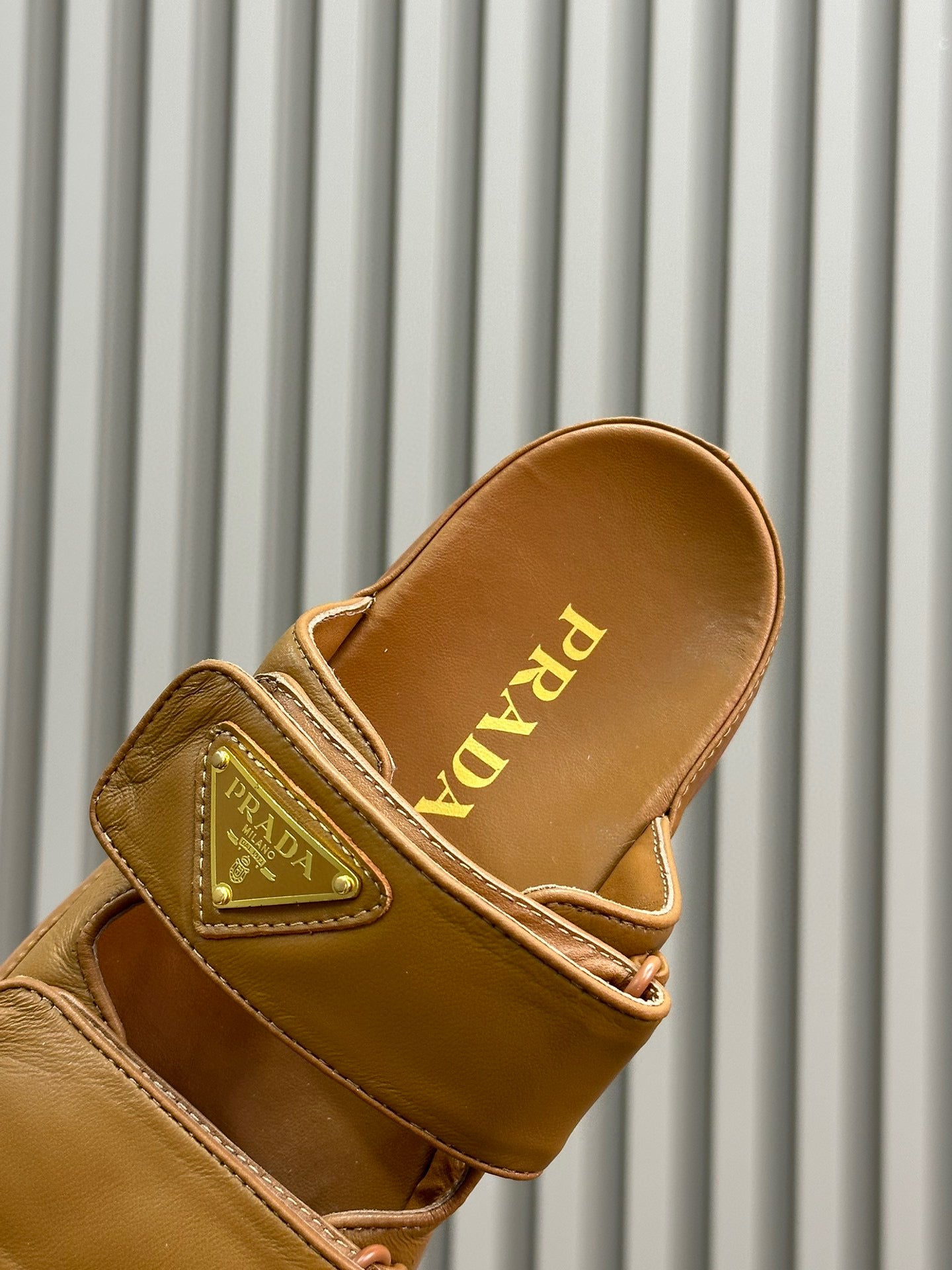 PD NAPPA LEATHER SLIDES