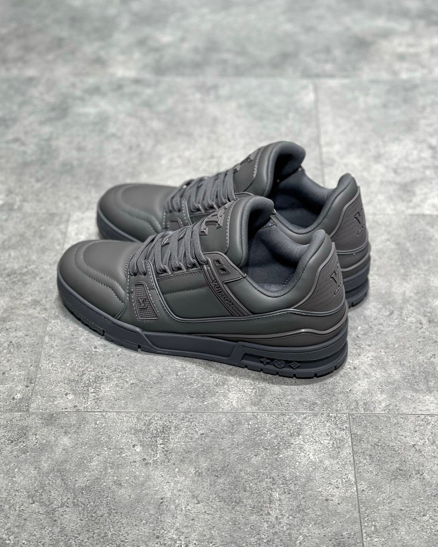 LOU TRAINERS