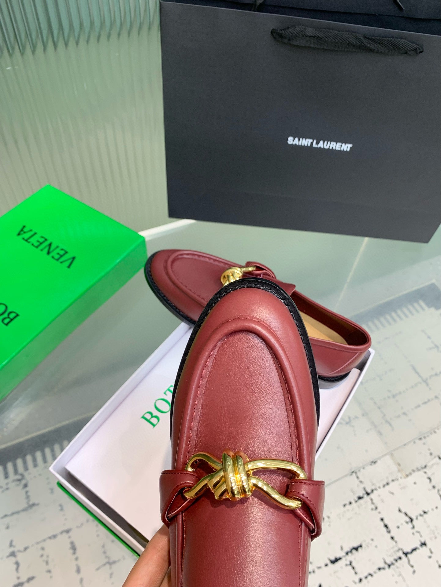 BOTT LOAFERS