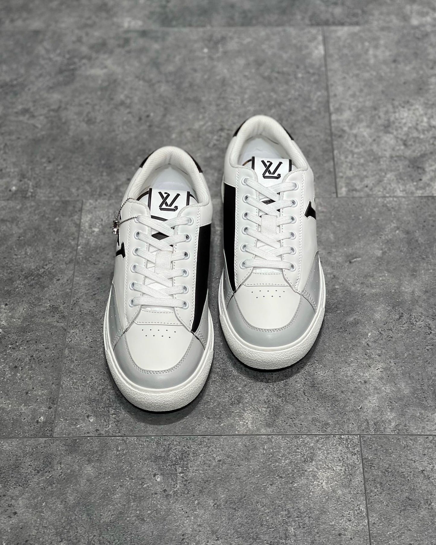 LOU TRAINERS