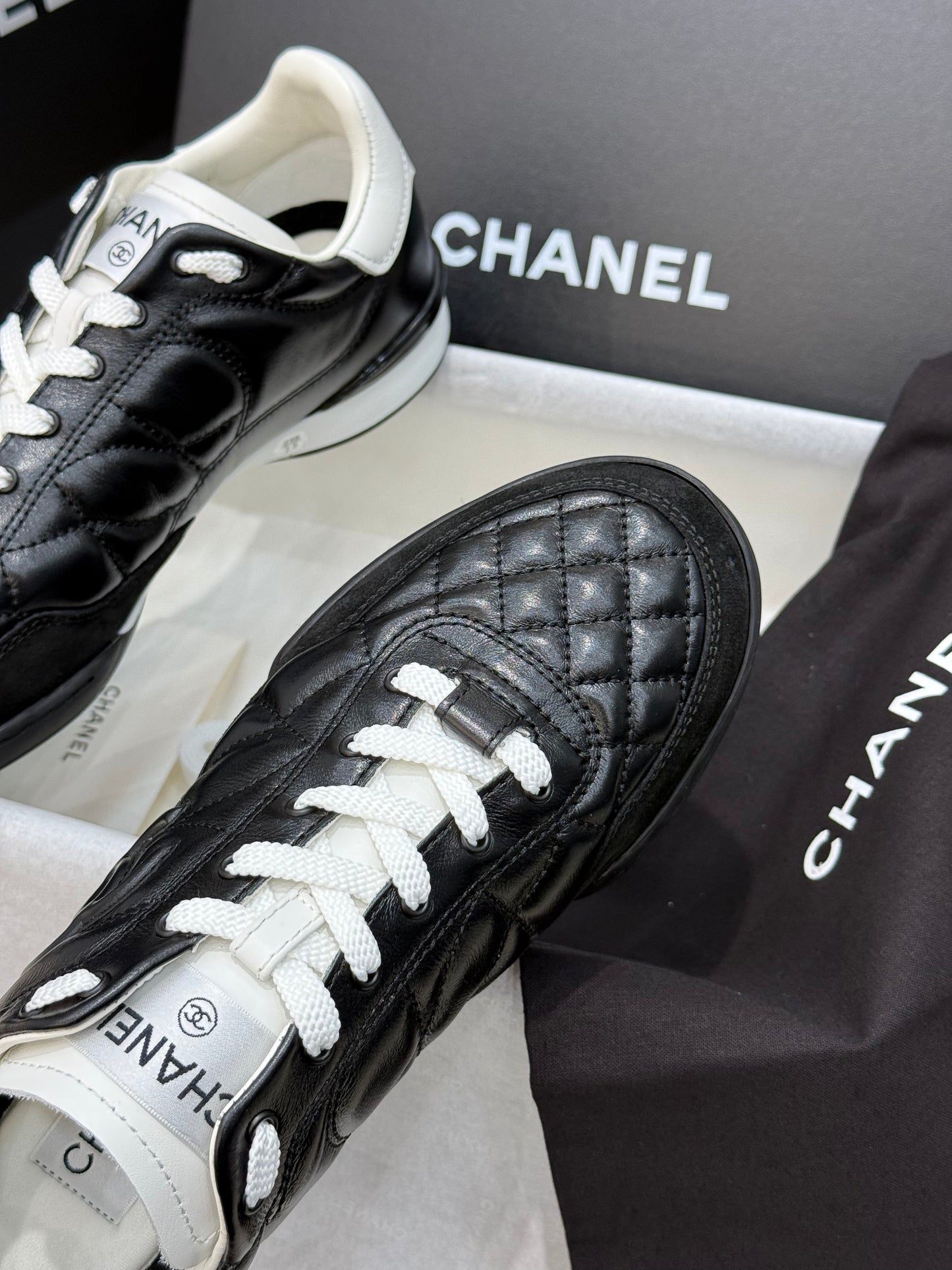 CC SNEAKER