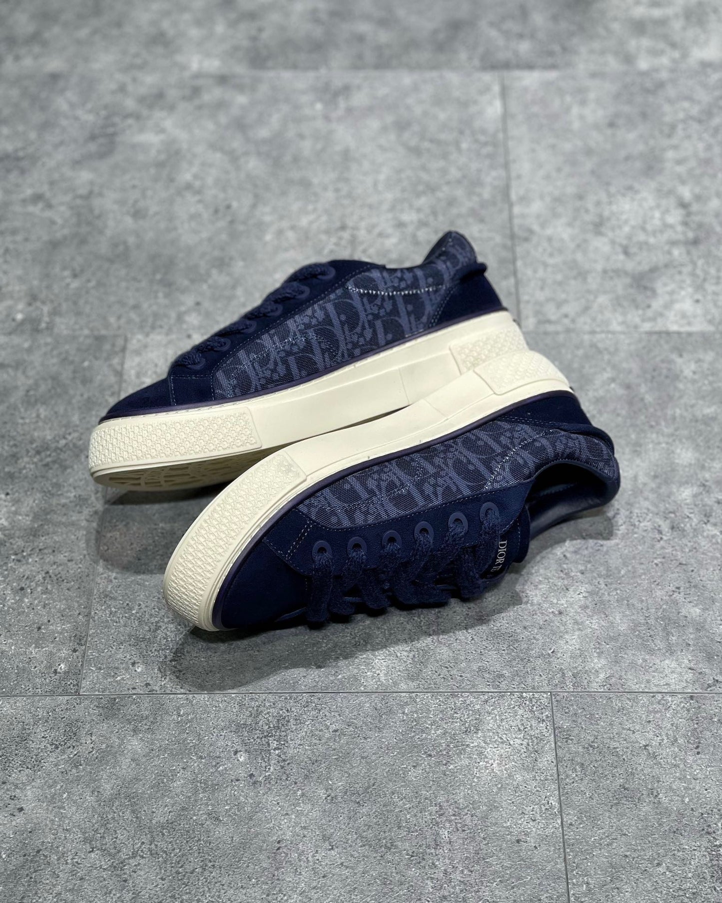 CD B33 SNEAKER