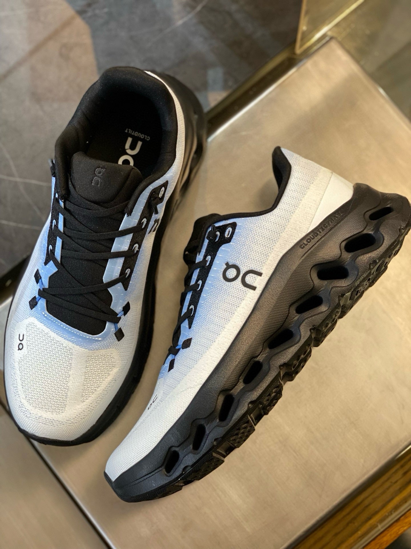 LOEW CLOUDLIT SNEAKER