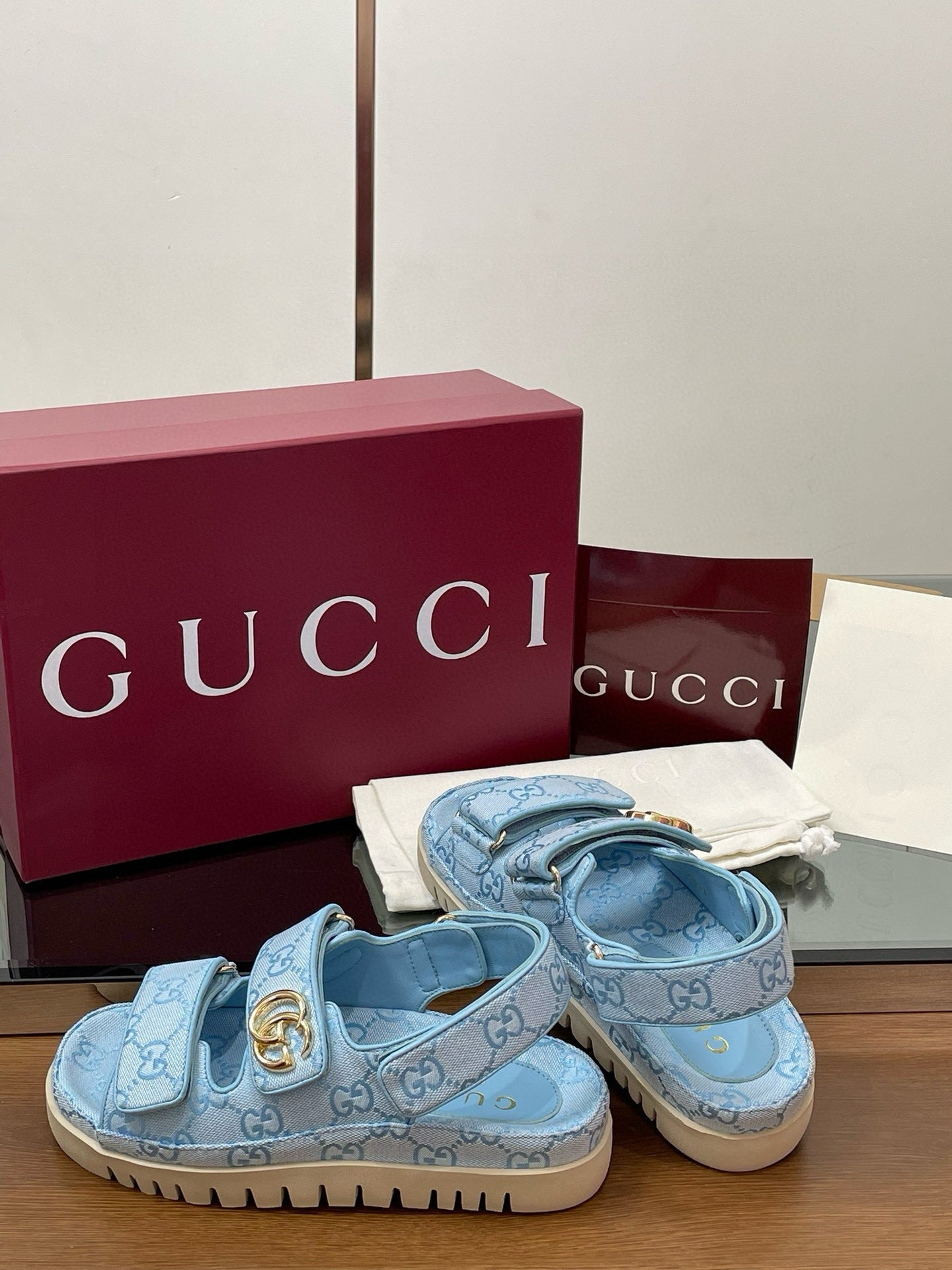 GG SANDALS
