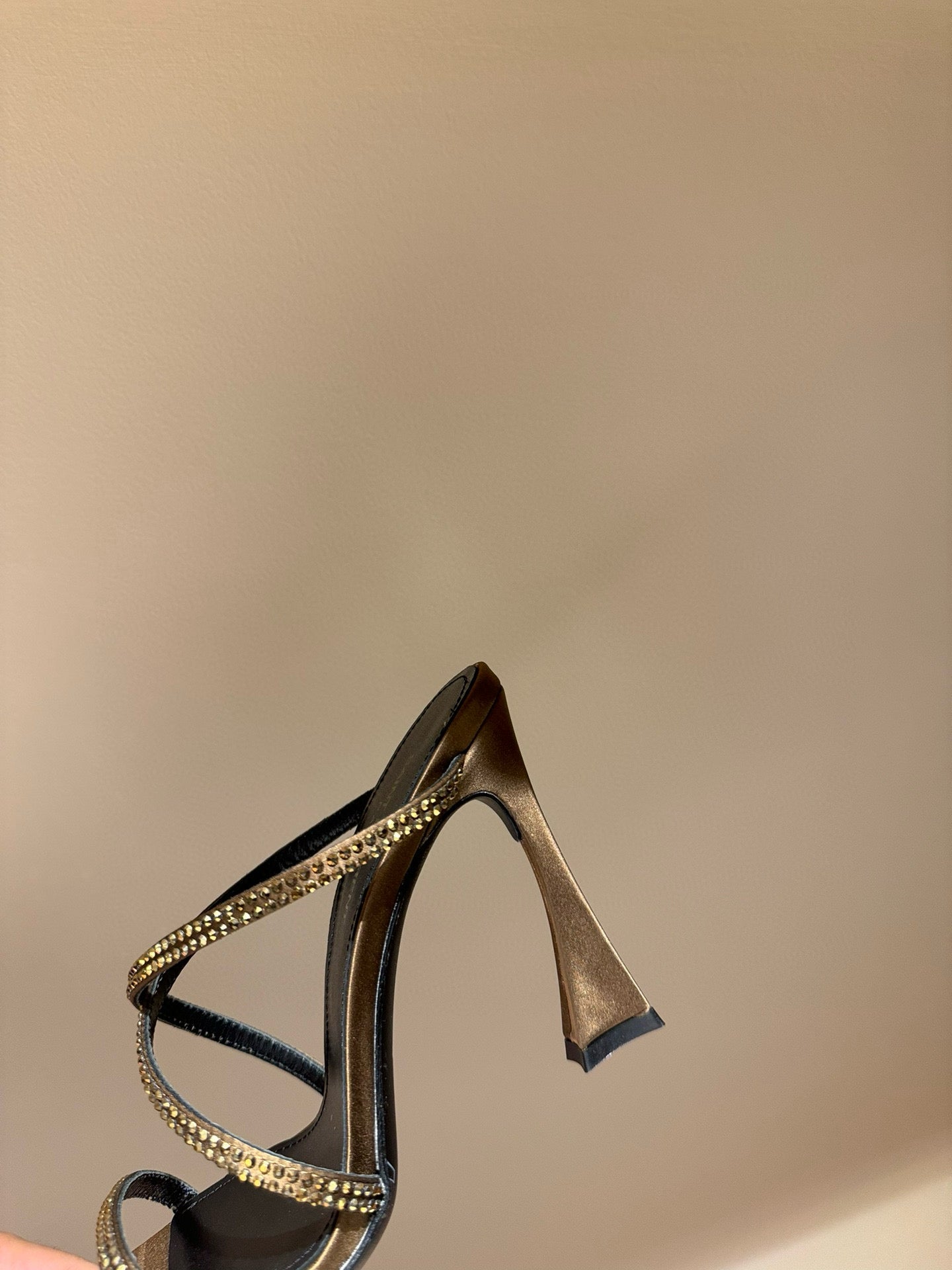 SL HEELS