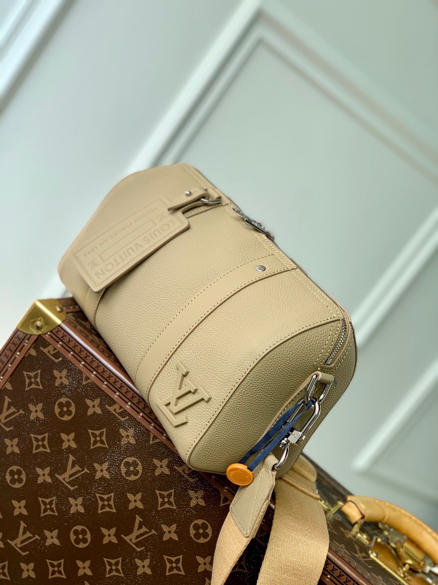 LOU CITY KEEPALL BAG