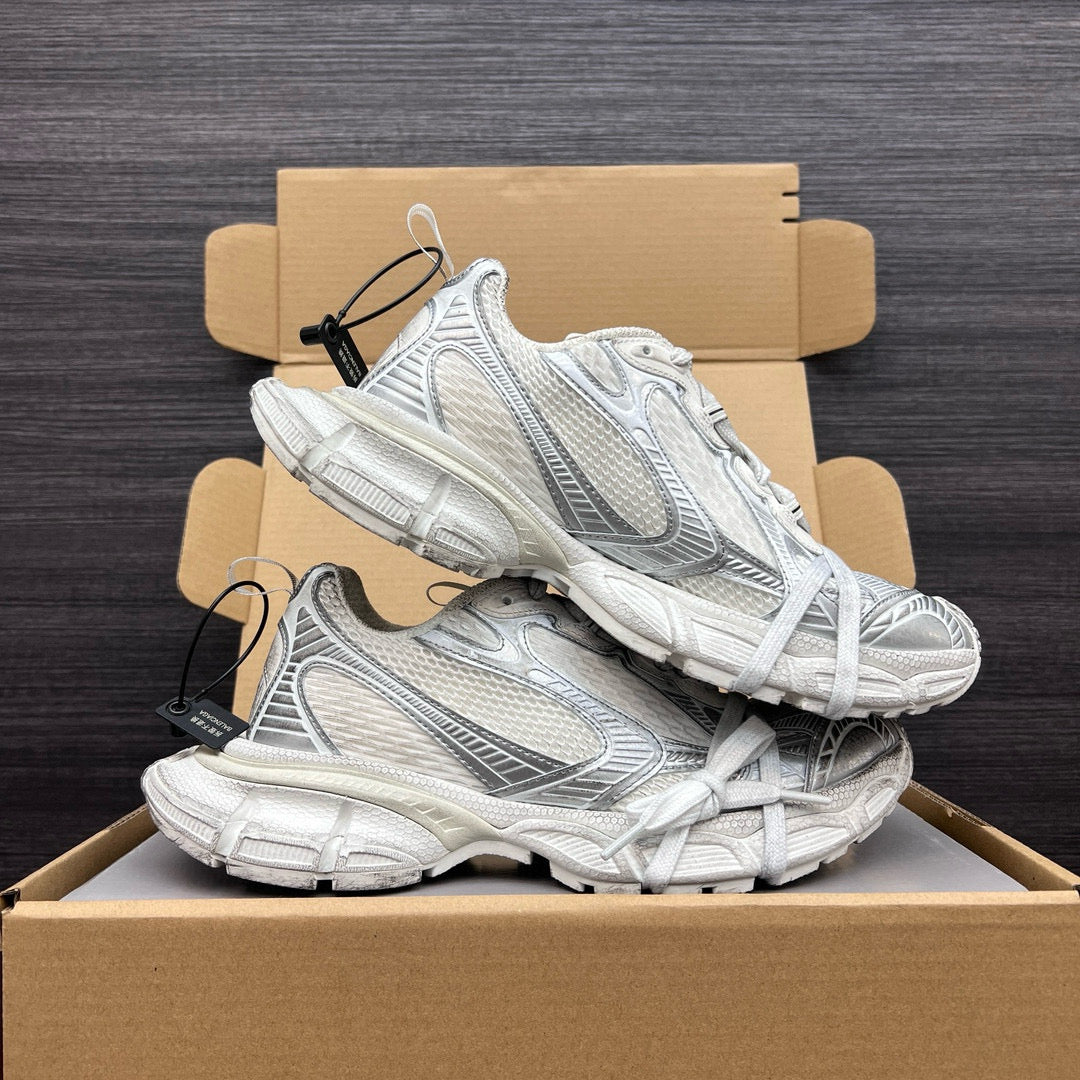 BAL 3XL TRAINERS