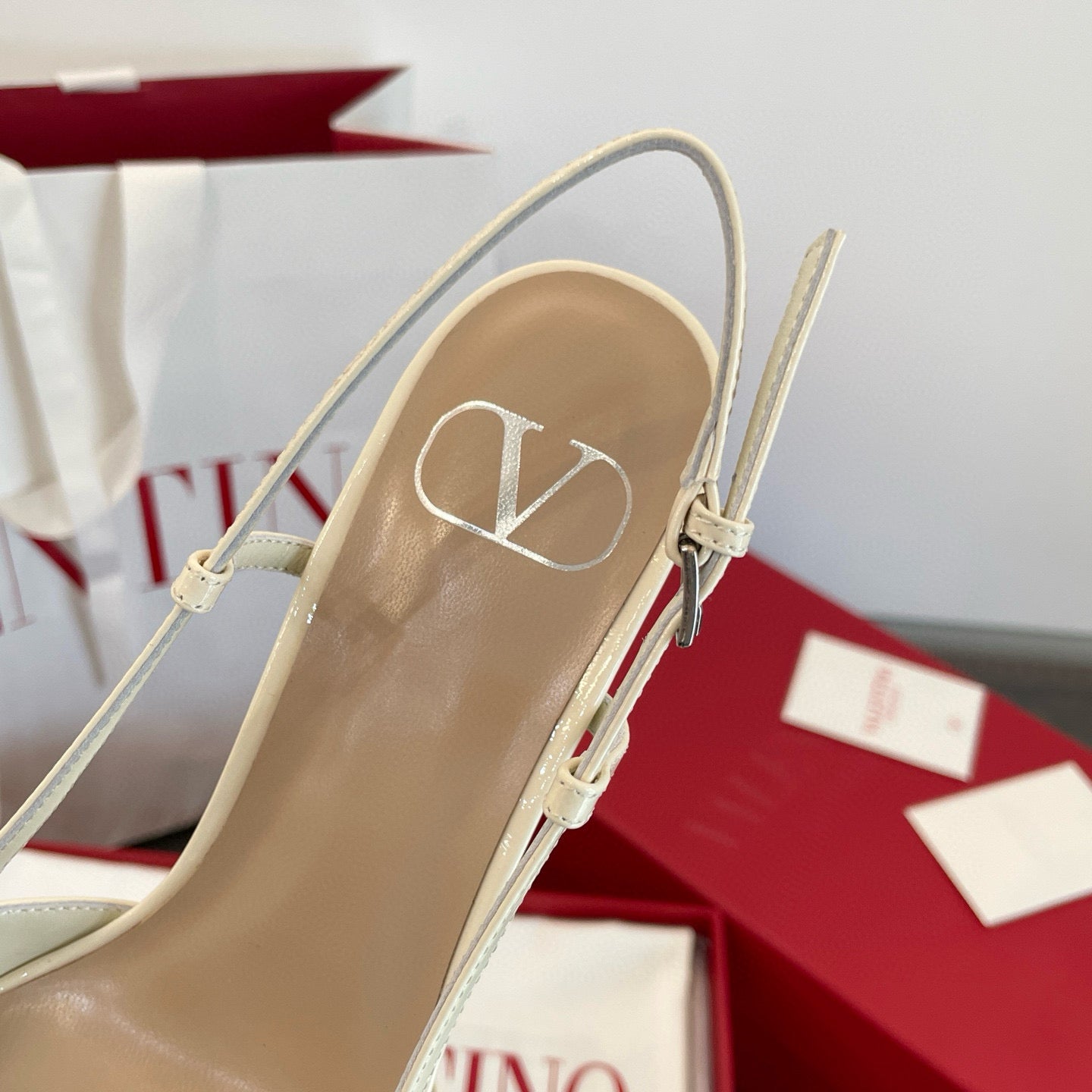 VAL HEELS