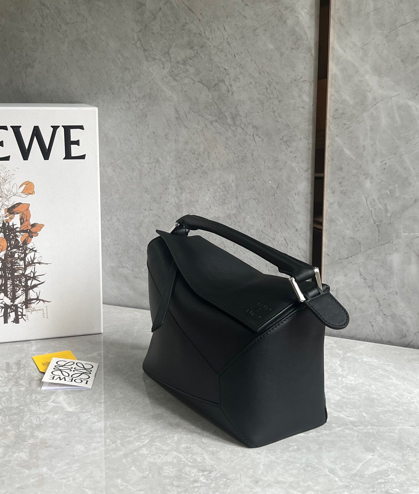 LOEW SMALL PUZZLE EDGE BAG