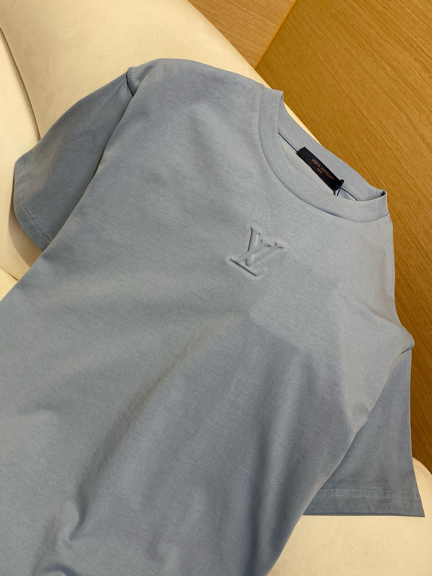 LOU T-SHIRT
