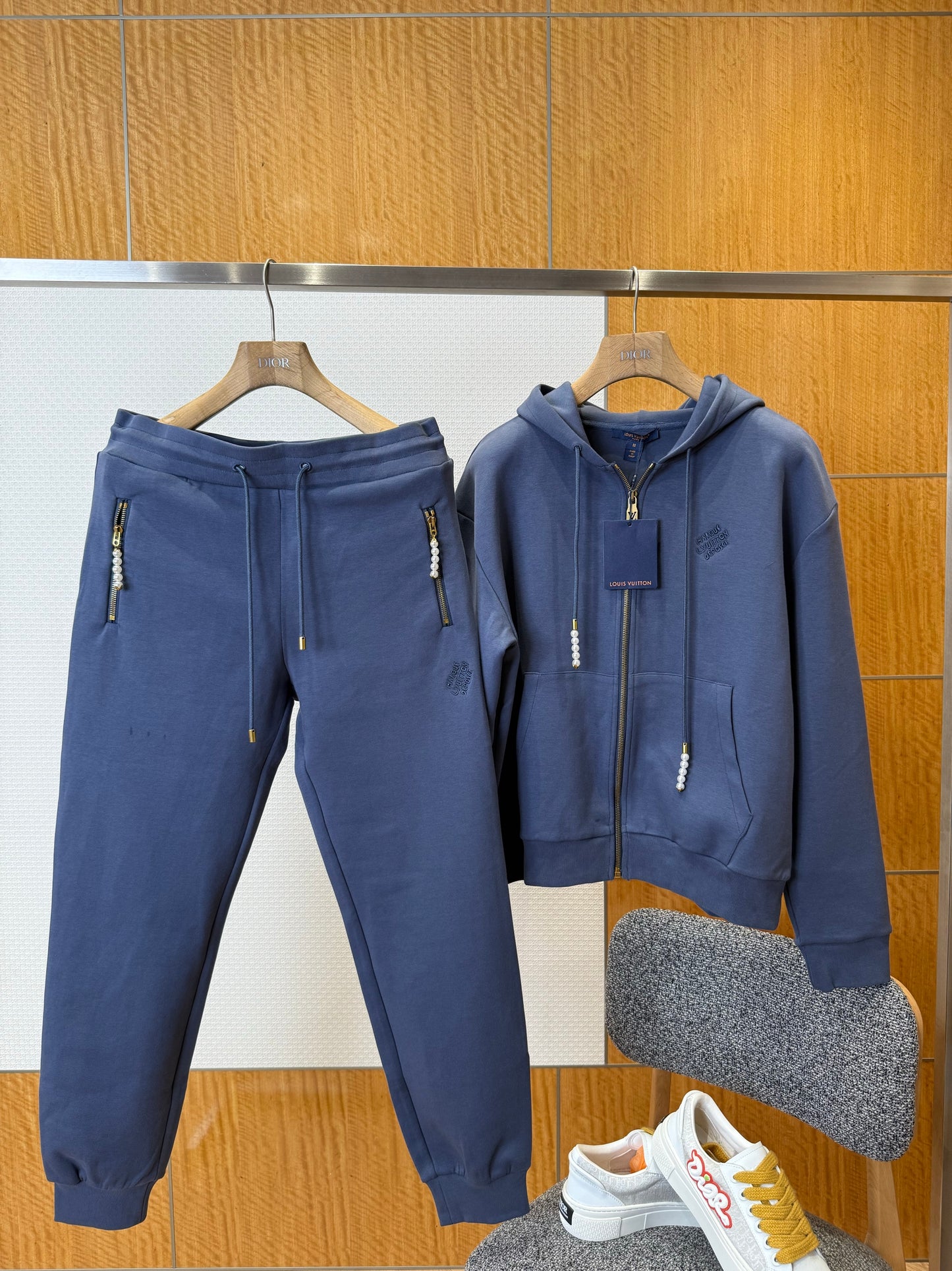 LOU JOGGERS