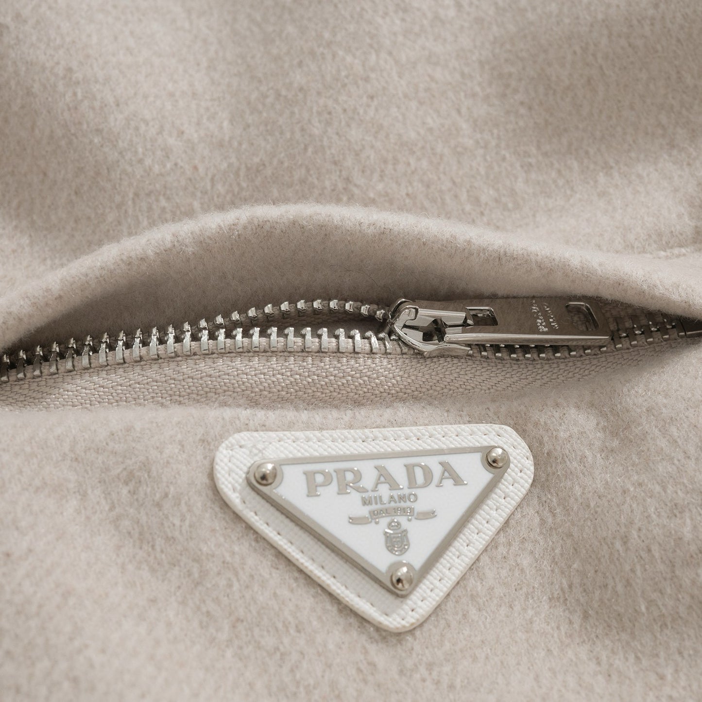 PD VEST