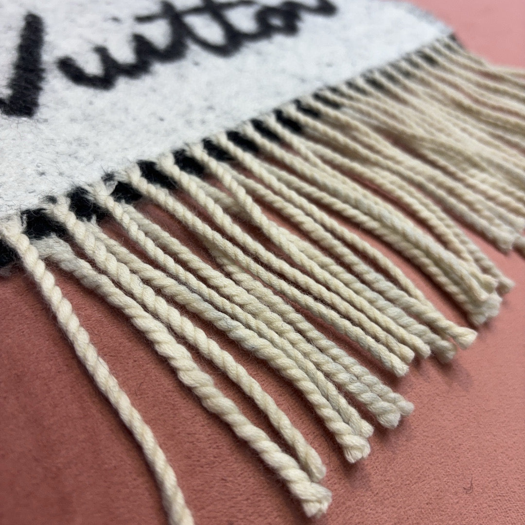 LOU SCARF