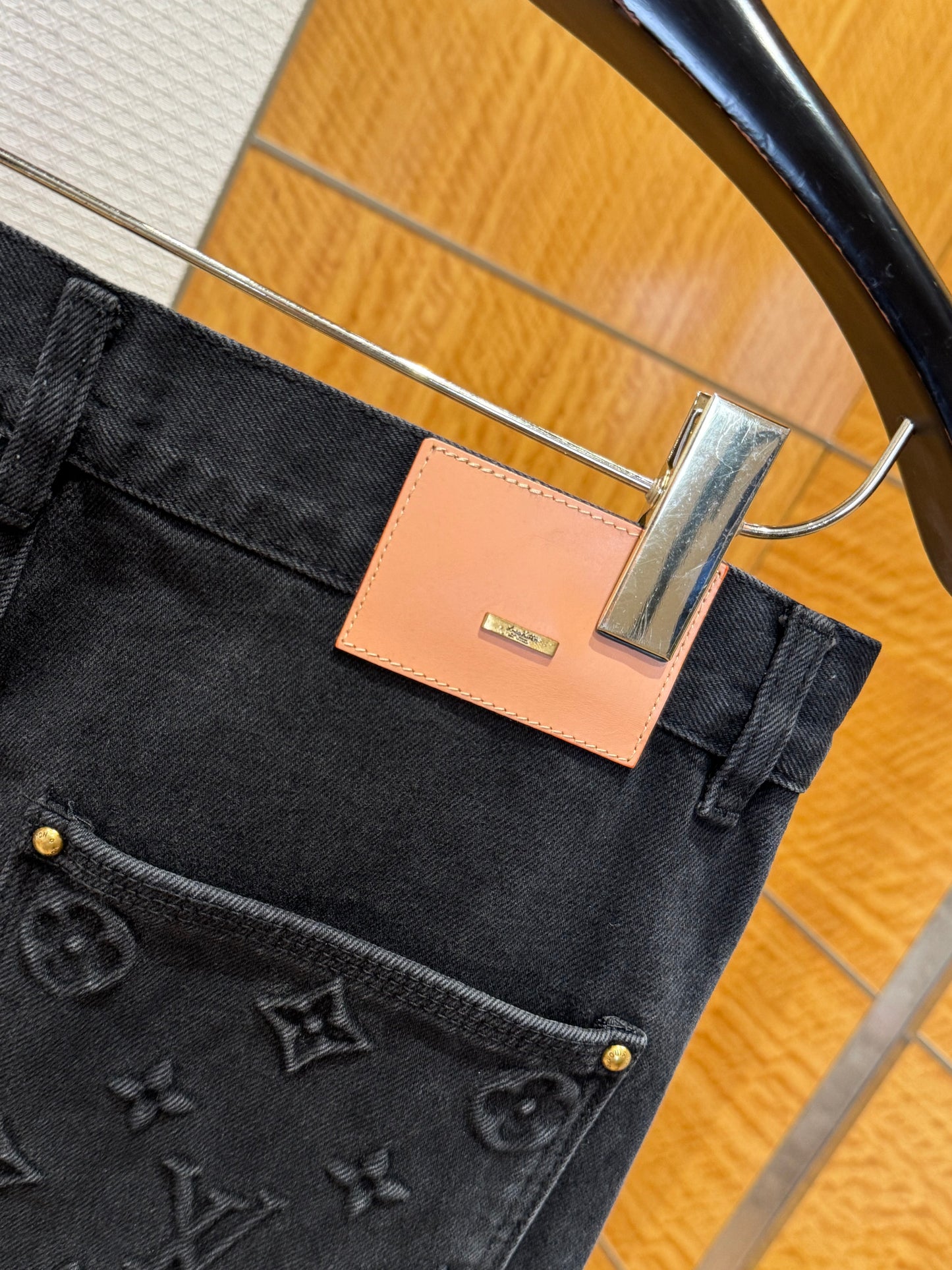 LOU JEANS