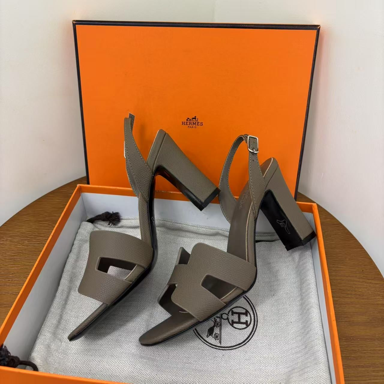 HERM HEELED SANDALS