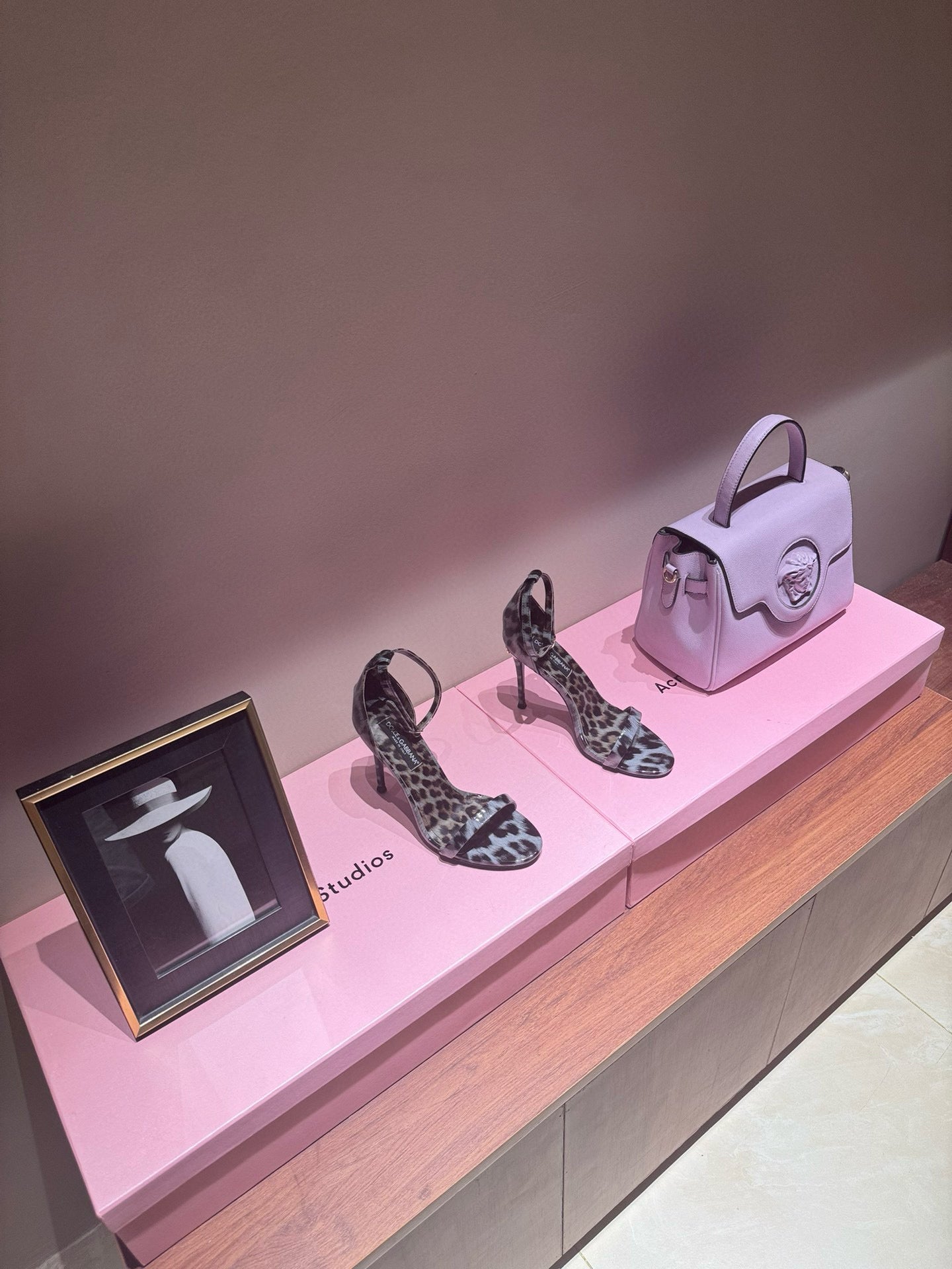 D&G HEELS