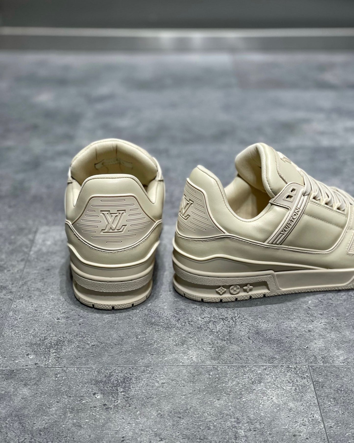 LOU TRAINERS