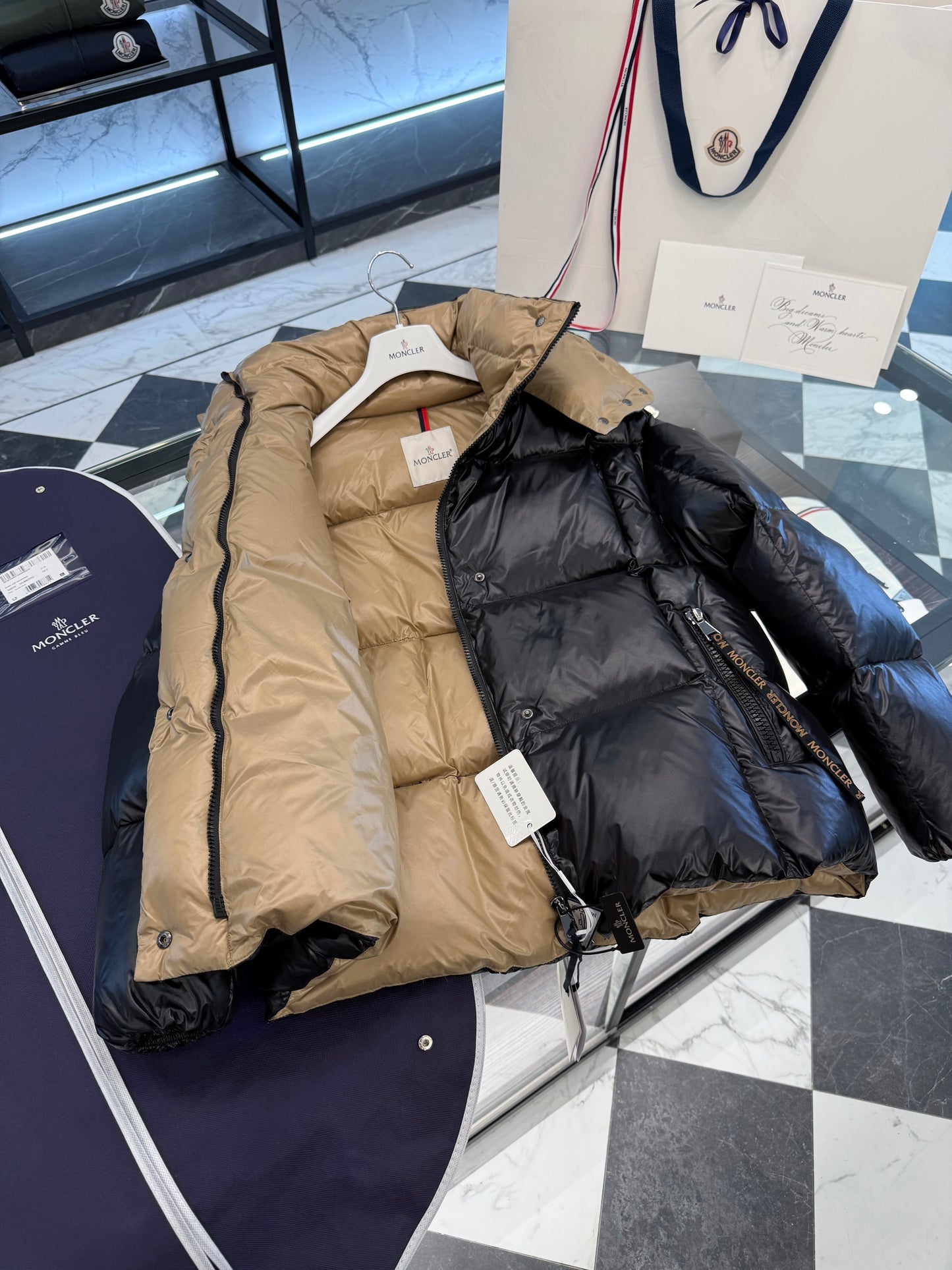 MONC PARANA JACKET