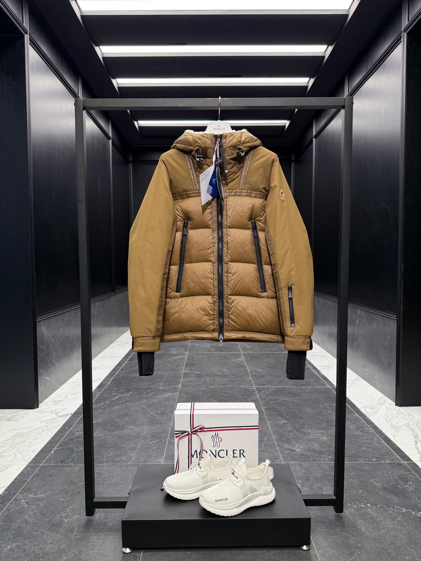 MONC MORGINS JACKET