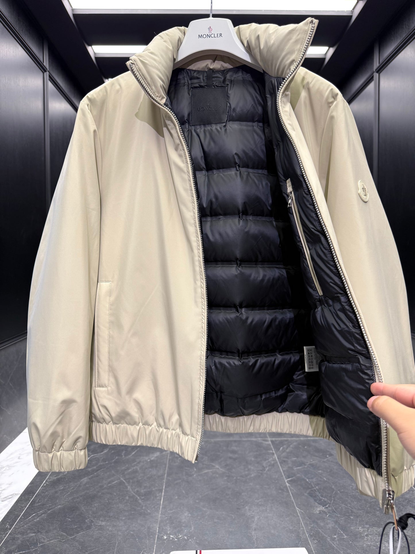 MONC LUSERNA JACKET