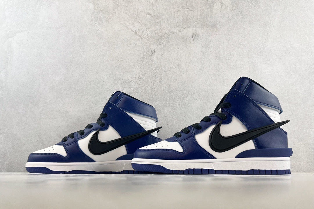 DUNK HIGH