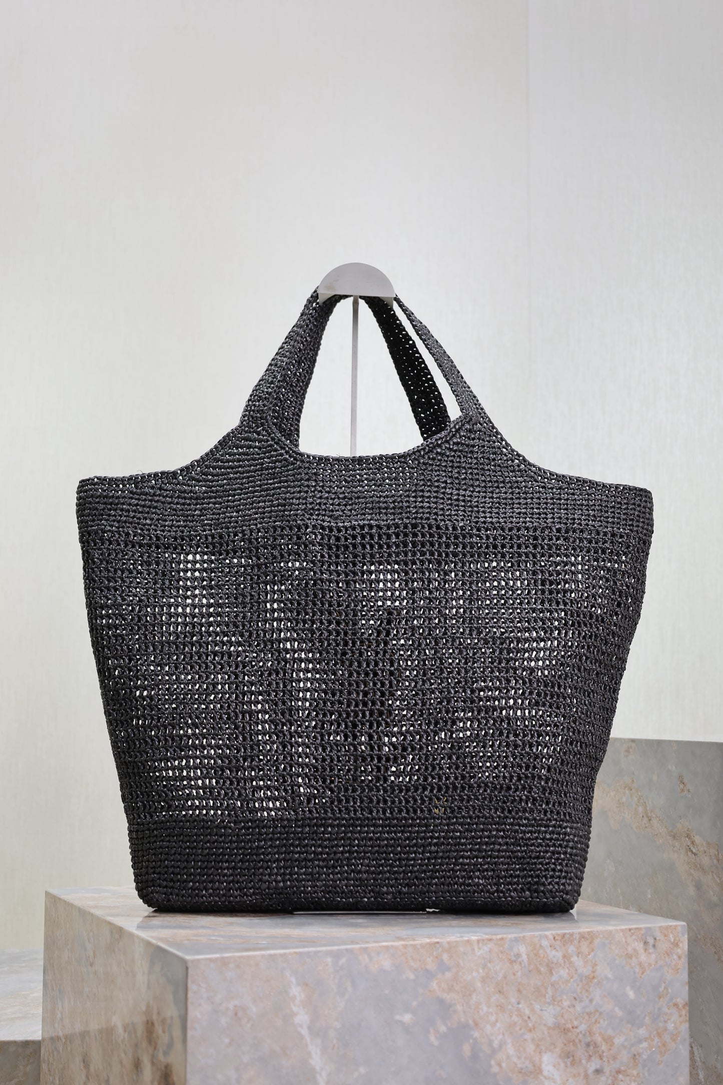 SL ICARE IN RAFFIA BAG