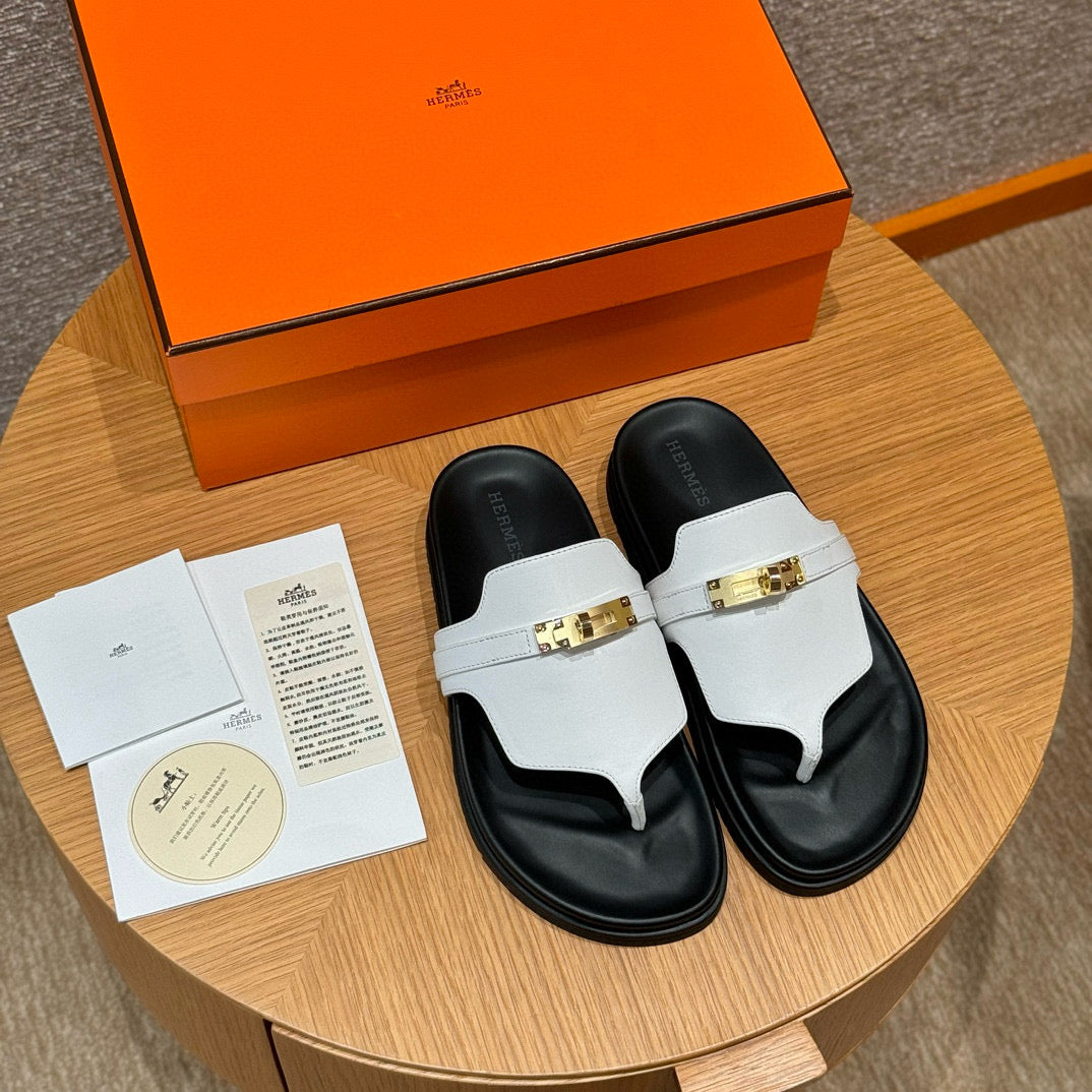 HERM EMPIRE SANDALS