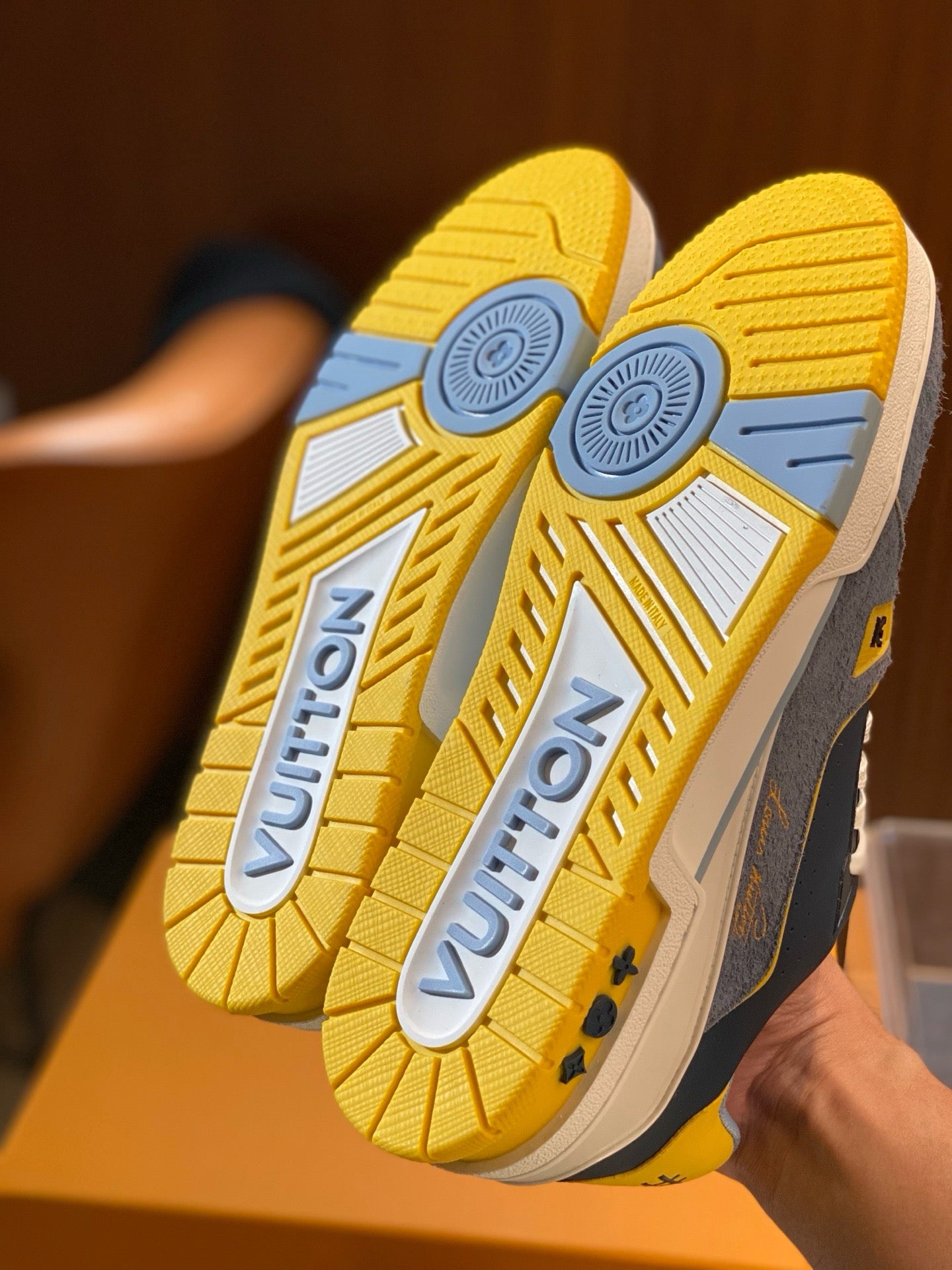 LOU TRAINERS