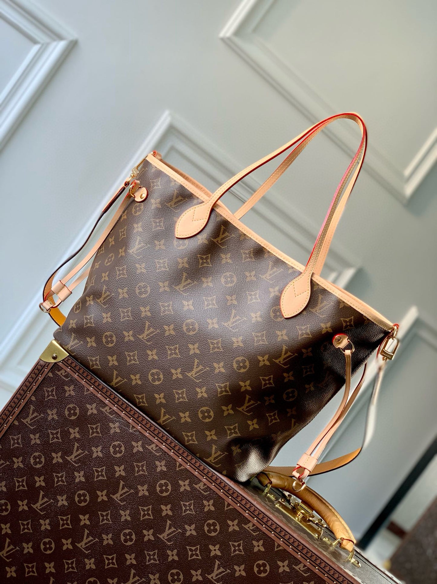 LOU NEVERFULL INSIDE OUT MM TOTE BAG