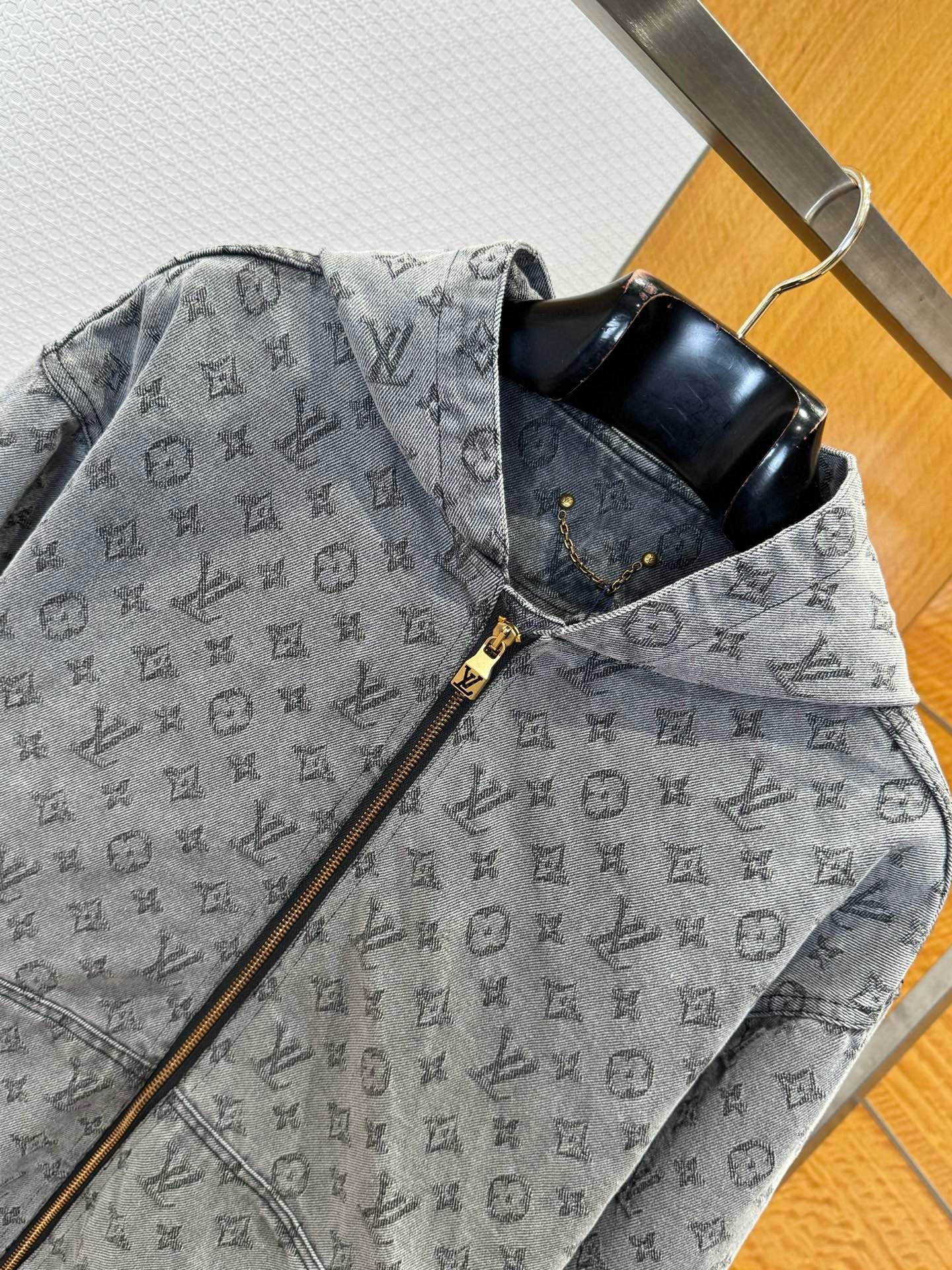 LOU DENIM JACKET