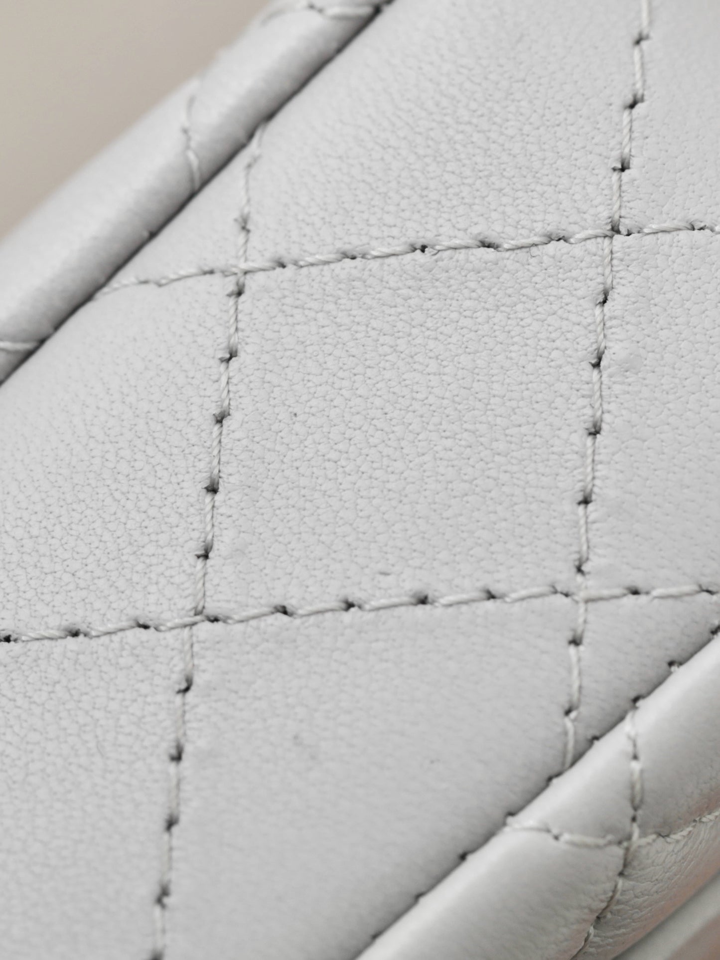 CC 25A MINI CLASSIC FLAP BAG