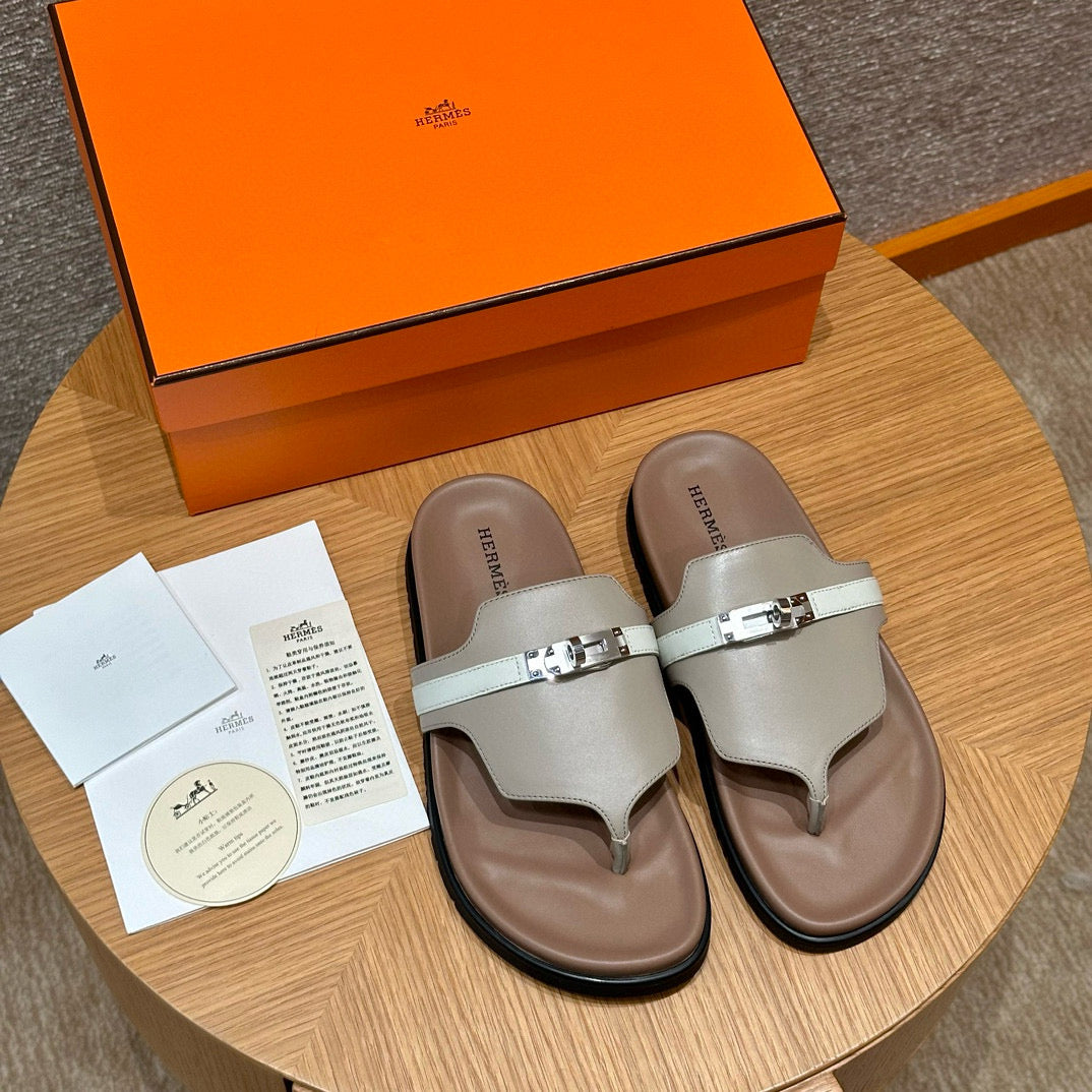 HERM EMPIRE SANDALS