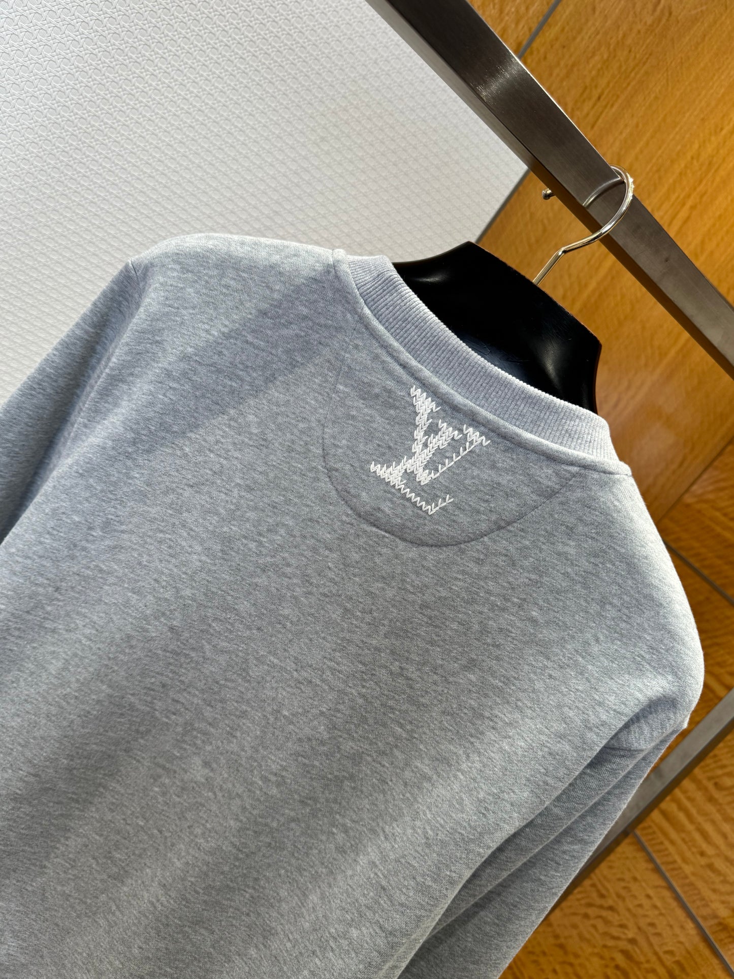 LOU JUMPER