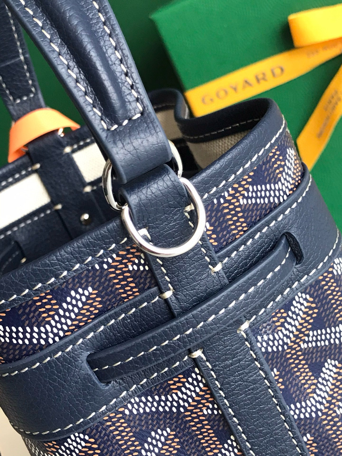 GOYA PETIT FLOT MINI BUCKET BAG