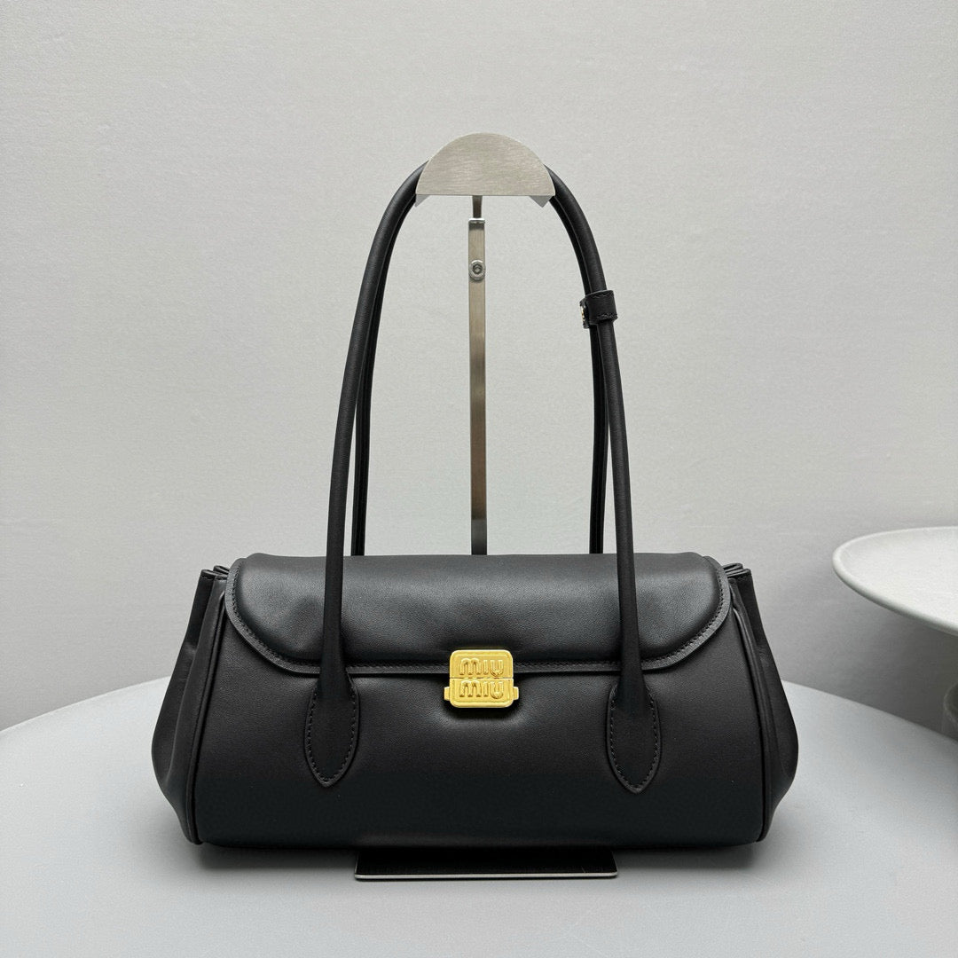 MIU M SHOULDER BAG