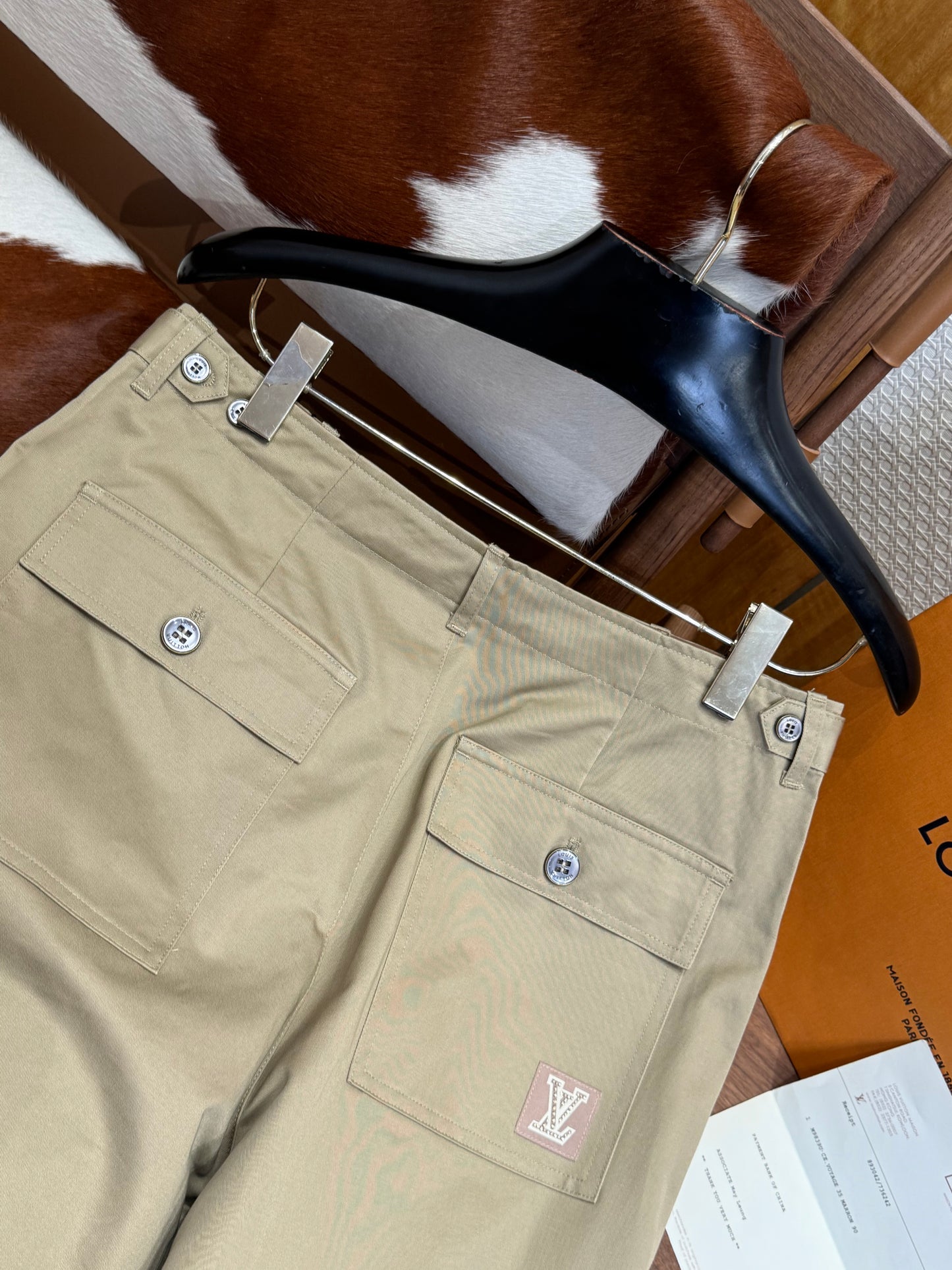 LOU SHORTS