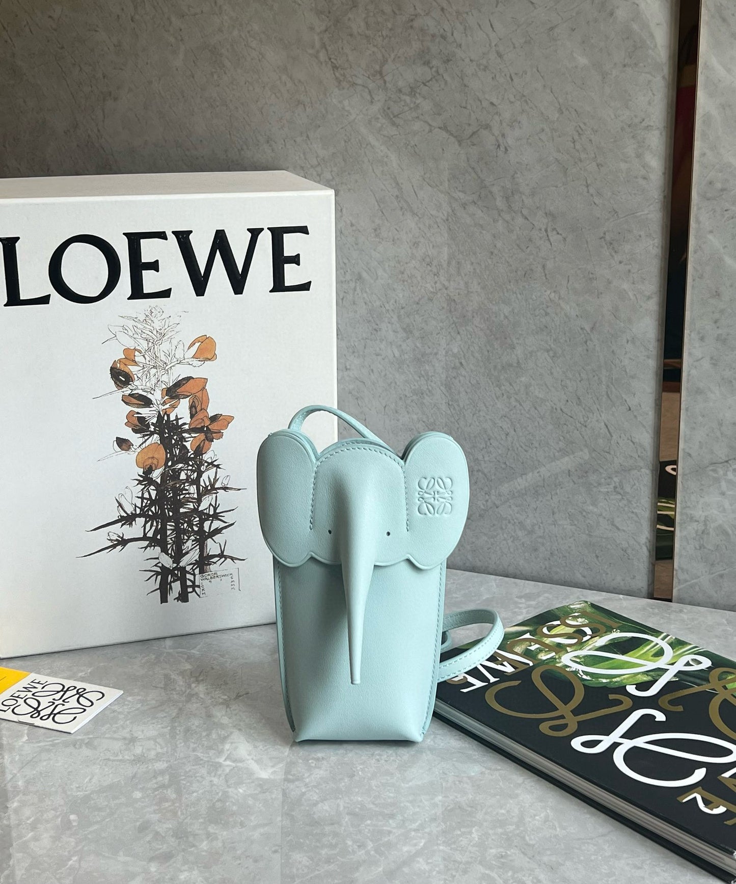 LOEW ELEPHANT POCKET BAG
