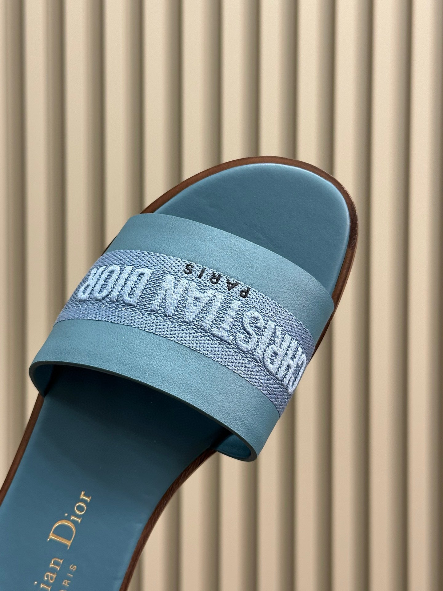 CD DWAY SLIDES