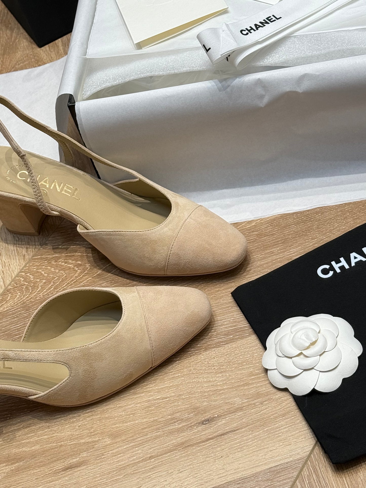 CC SLINGBACK PUMPS