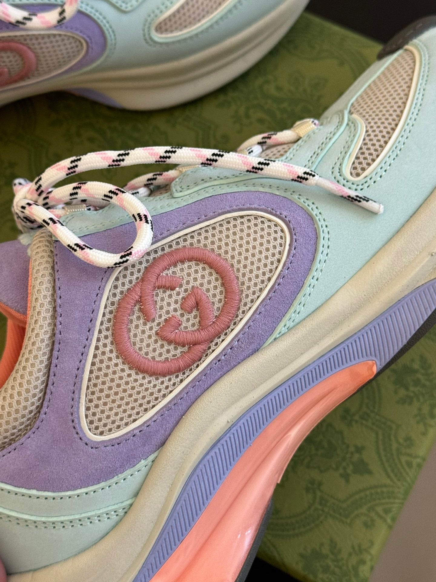 GG RUN TRAINERS