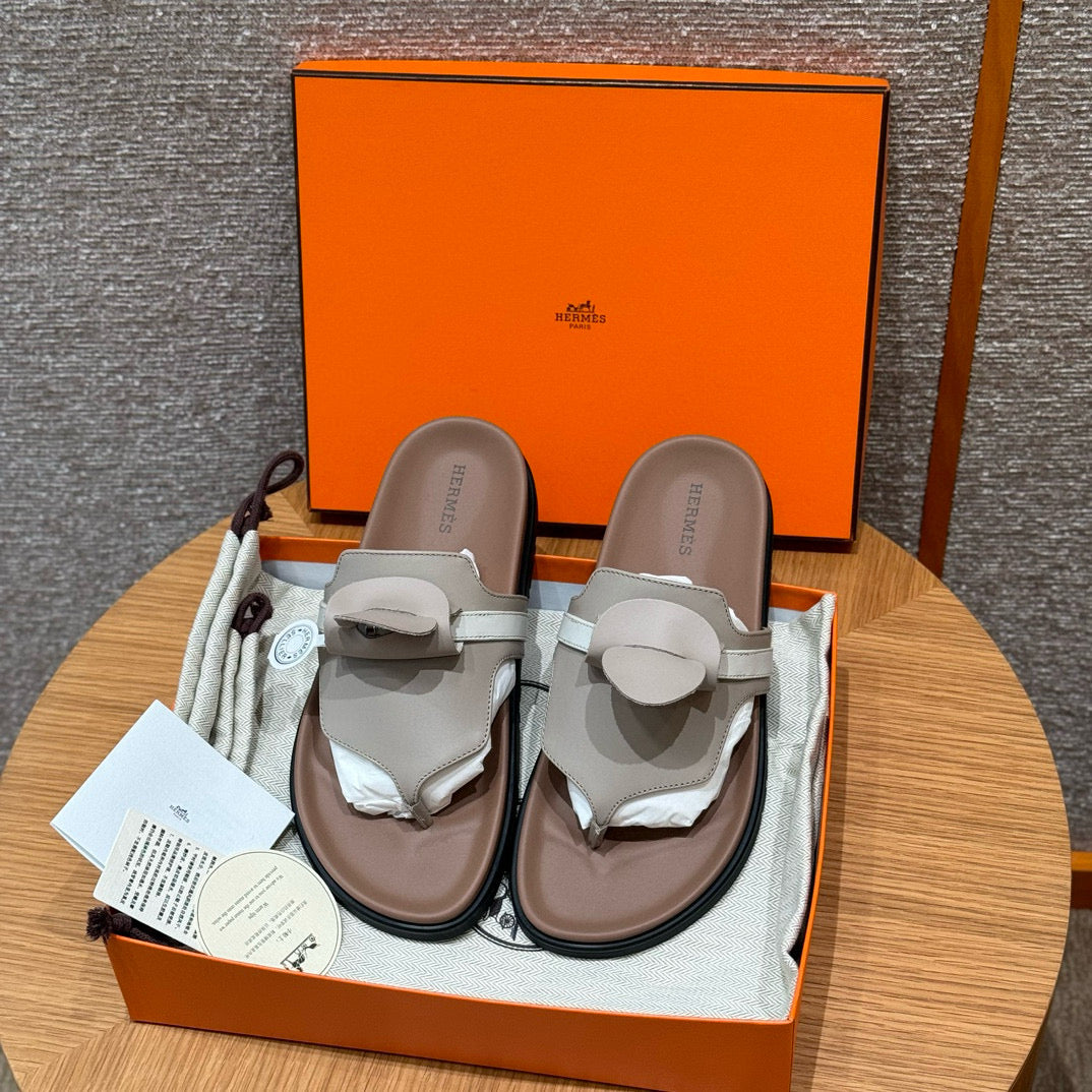 HERM EMPIRE SANDALS