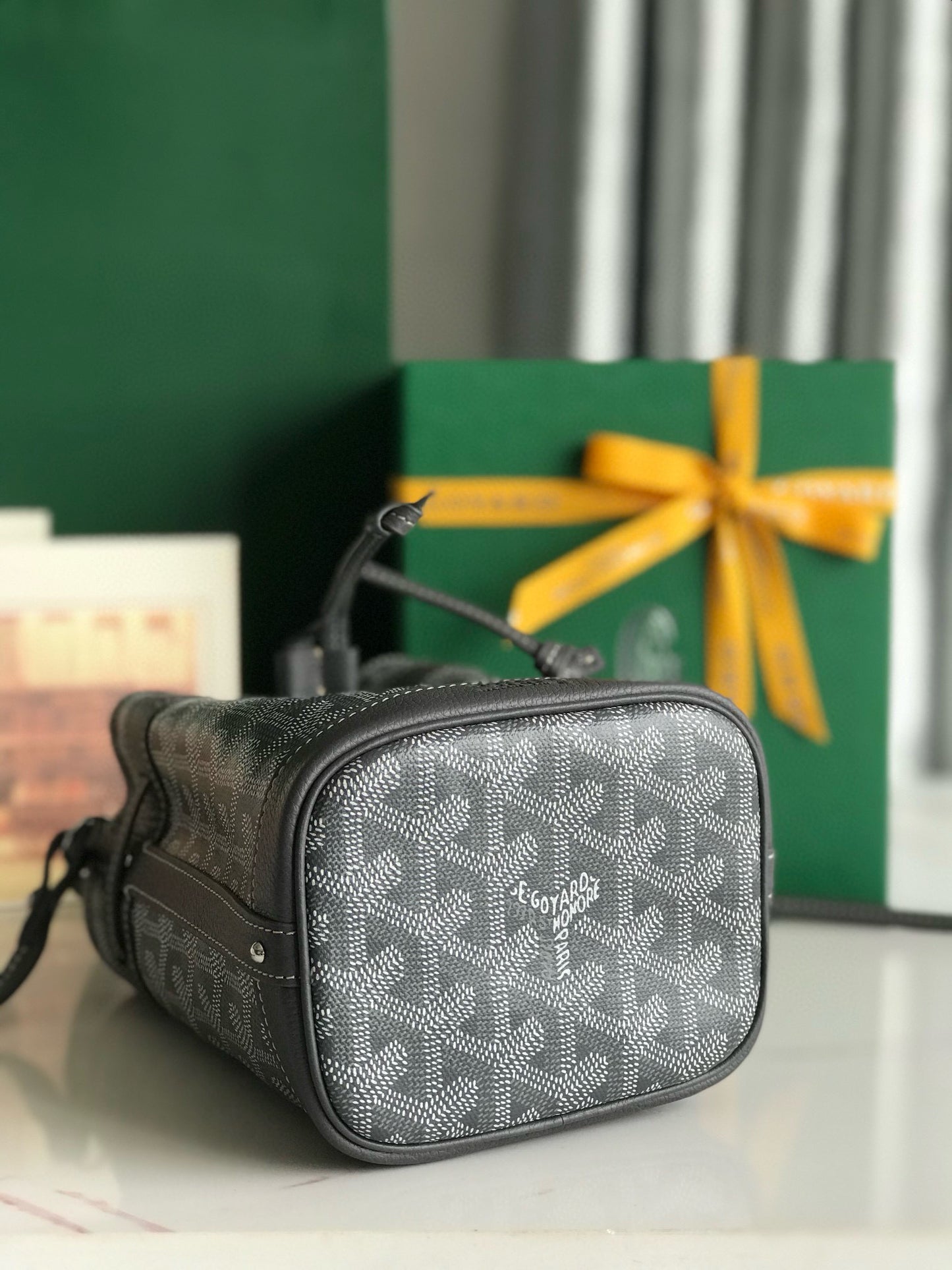 GOYA PETIT FLOT MINI BUCKET BAG