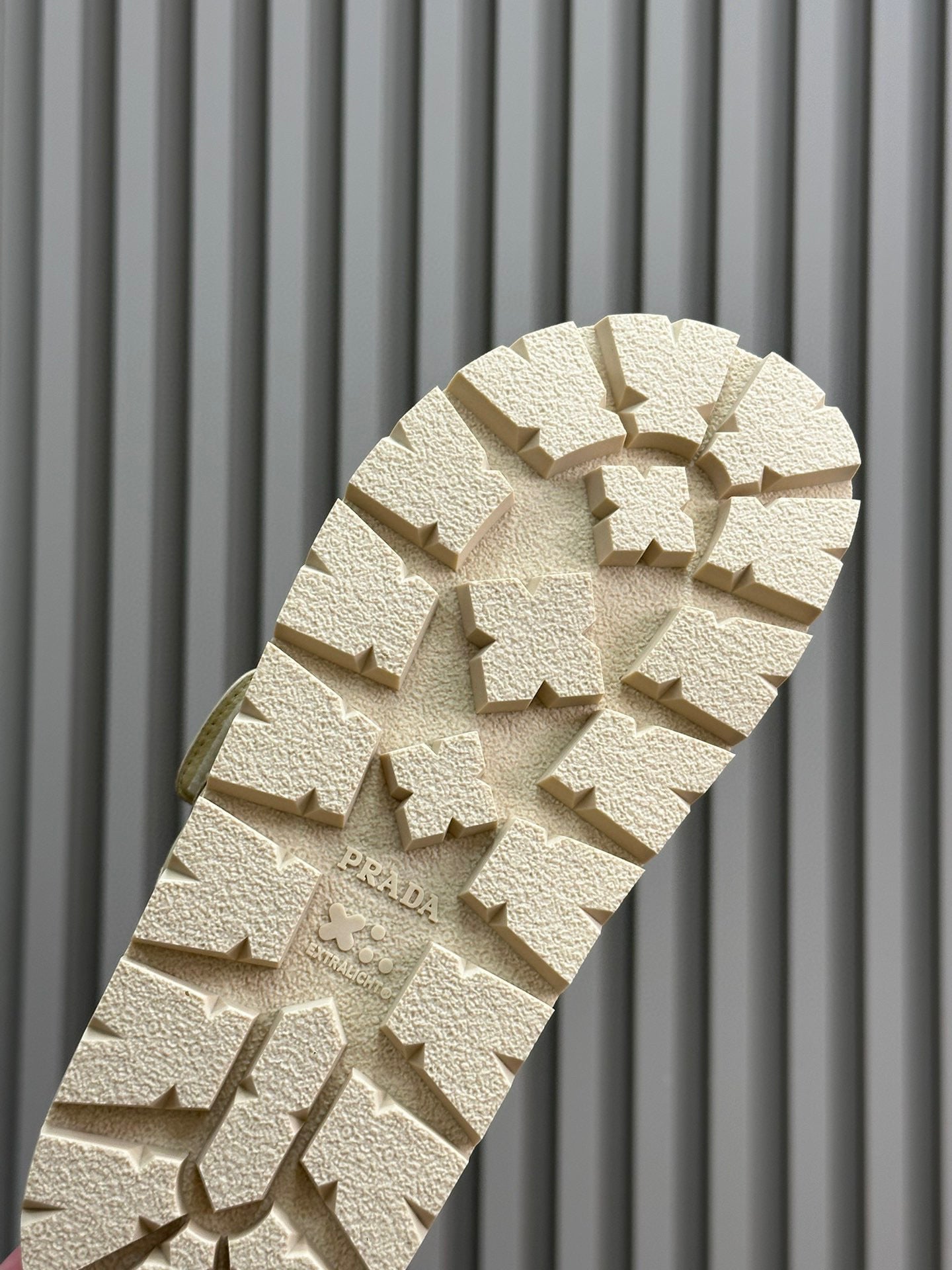 PD NAPPA LEATHER SLIDES