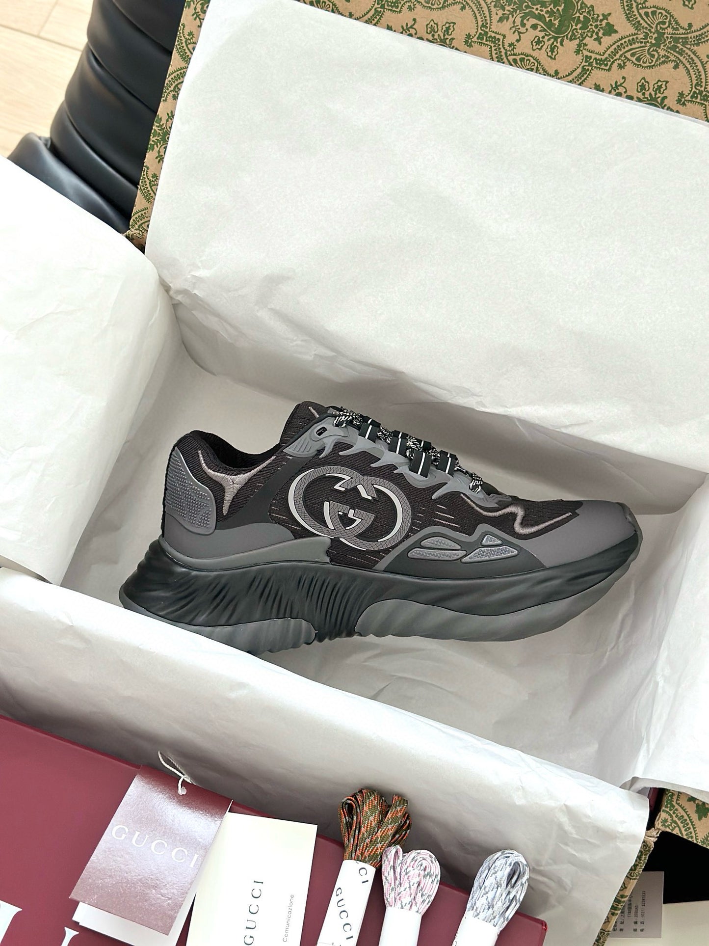 GG RIPPLE TRAINERS