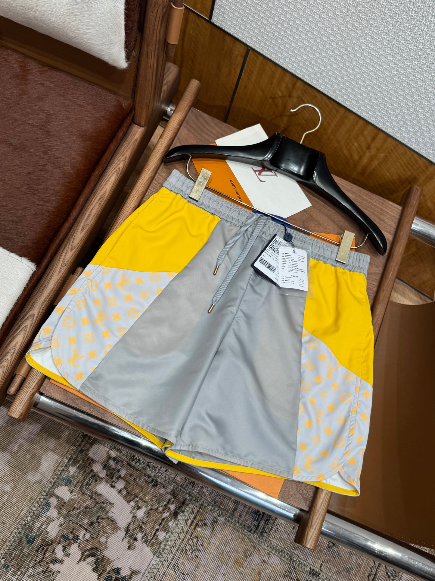 LOU SHORTS