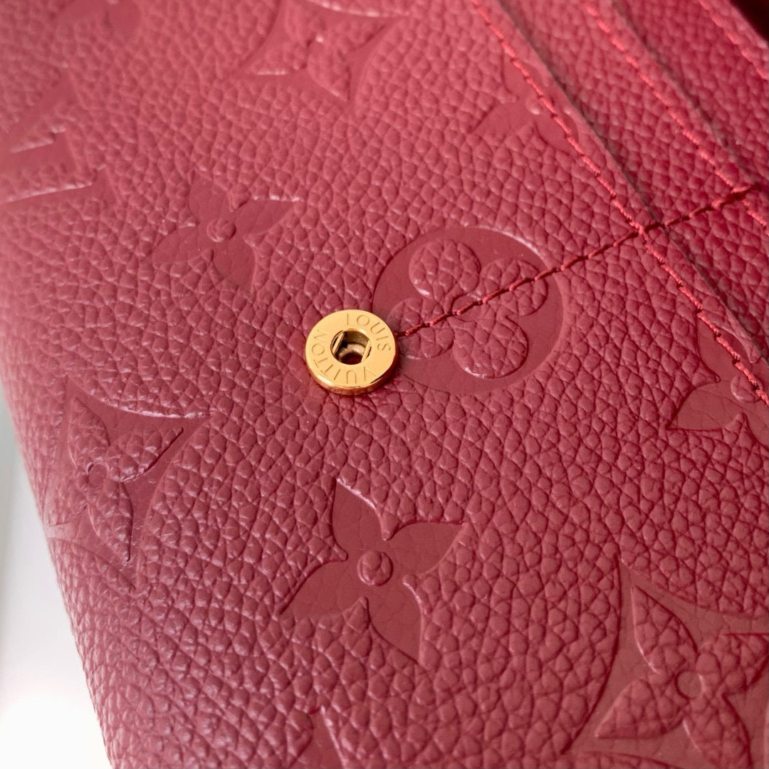 LOU SARAH WALLET