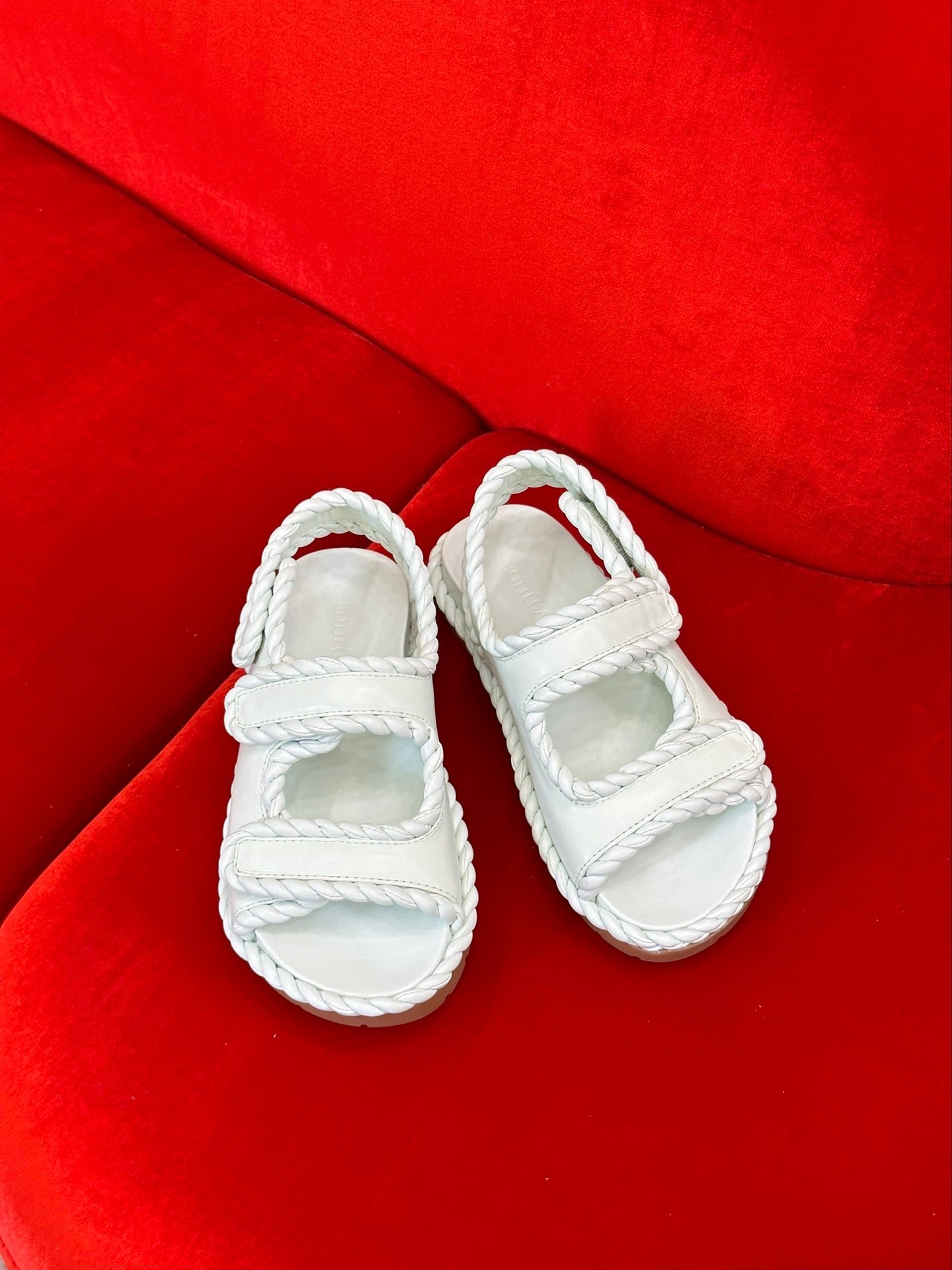 BV SANDALS