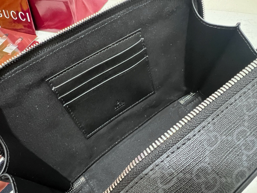 GG SMALL CROSSBODY BAG