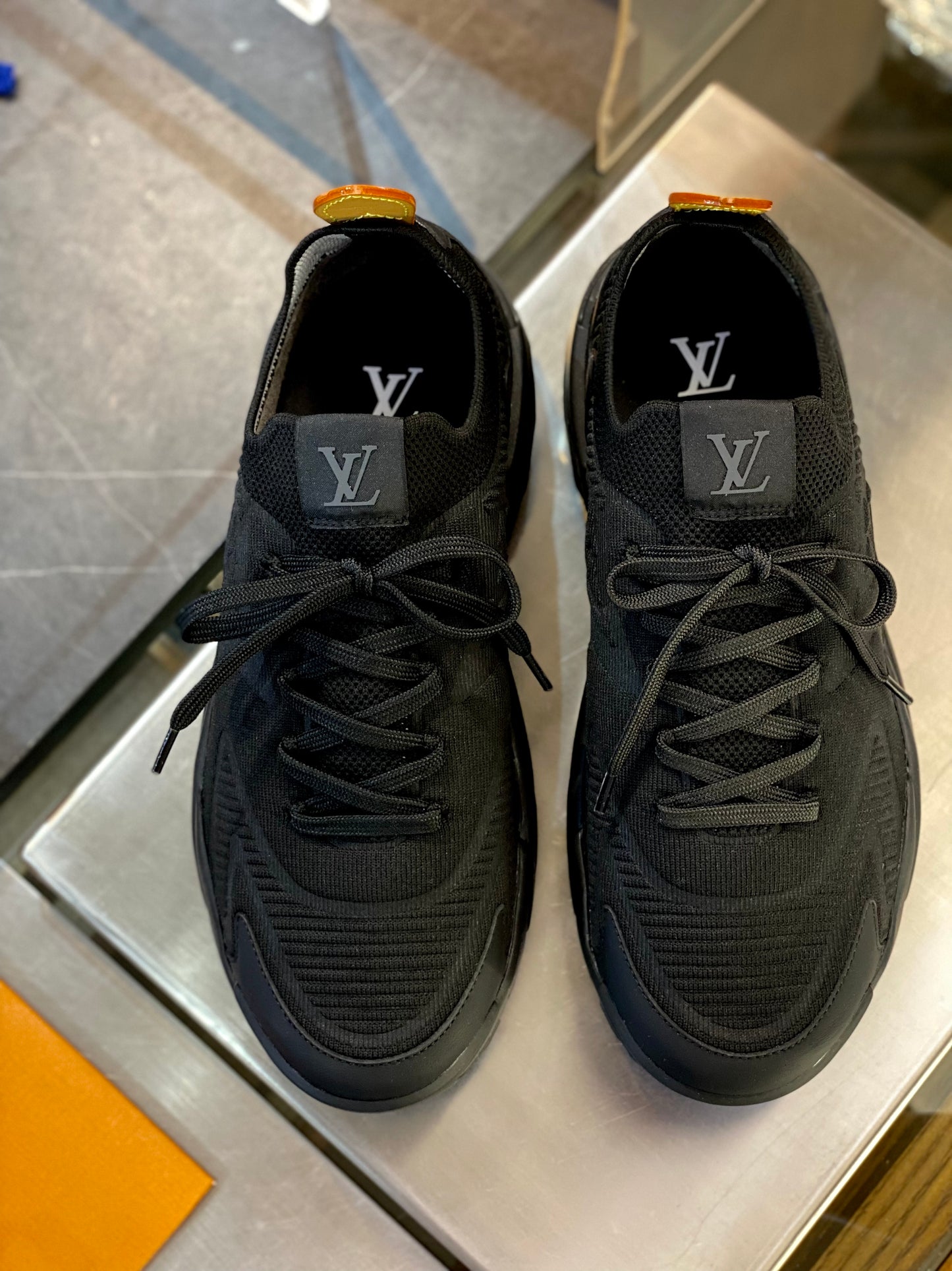 LOU RUNNER TATIC TRAINERS