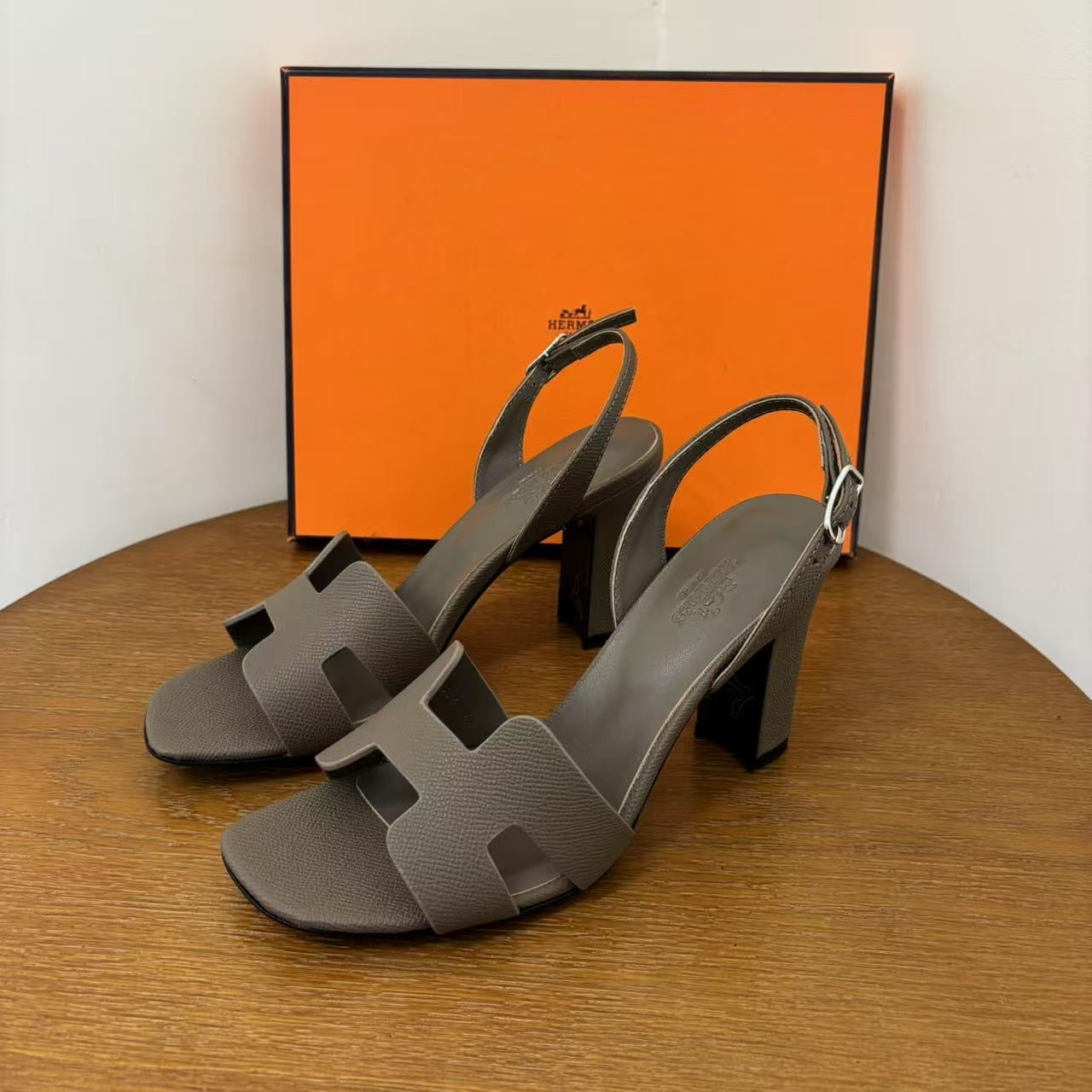 HERM HEELED SANDALS